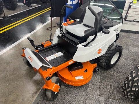 2024 Stihl RZ 142 42 in. Briggs & Stratton 23 hp in Calmar, Iowa - Photo 1
