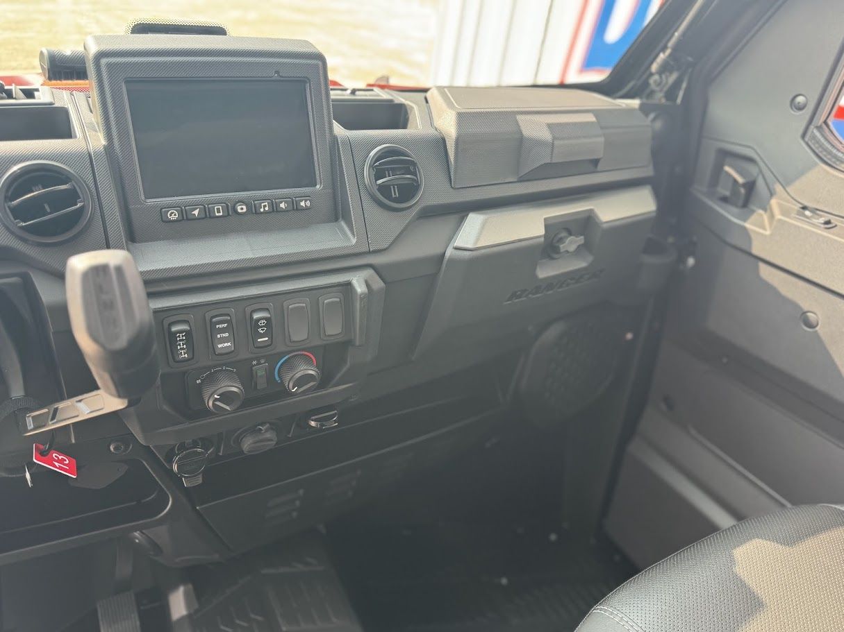 2025 Polaris Ranger Crew XP 1000 NorthStar Edition Ultimate in Calmar, Iowa - Photo 11