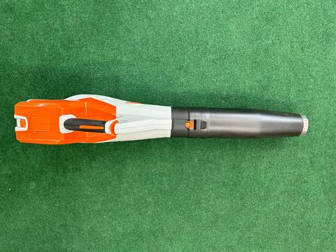 Stihl BGA 60 w/ AK 30 Battery & AL 101 Charger in Calmar, Iowa - Photo 2