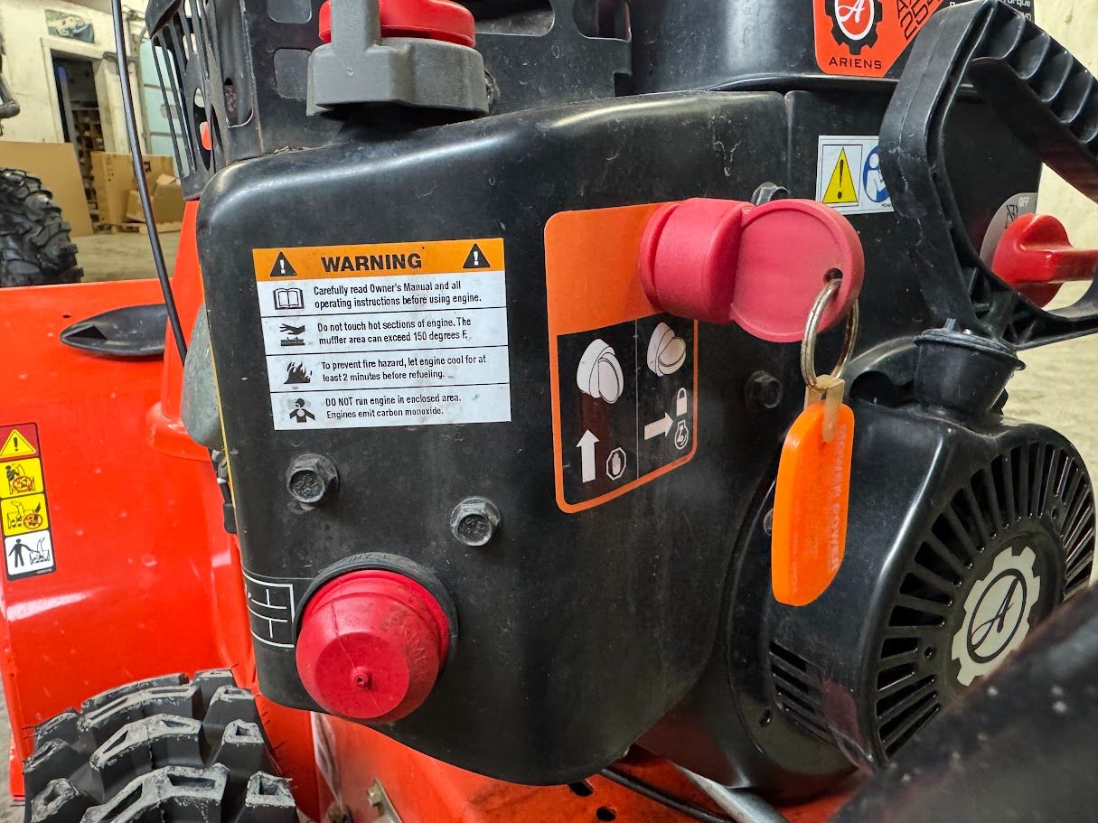 Ariens Deluxe 28 in Calmar, Iowa - Photo 6