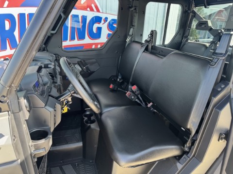2027 Polaris Ranger Crew XP 1000 Cab in Calmar, Iowa - Photo 4