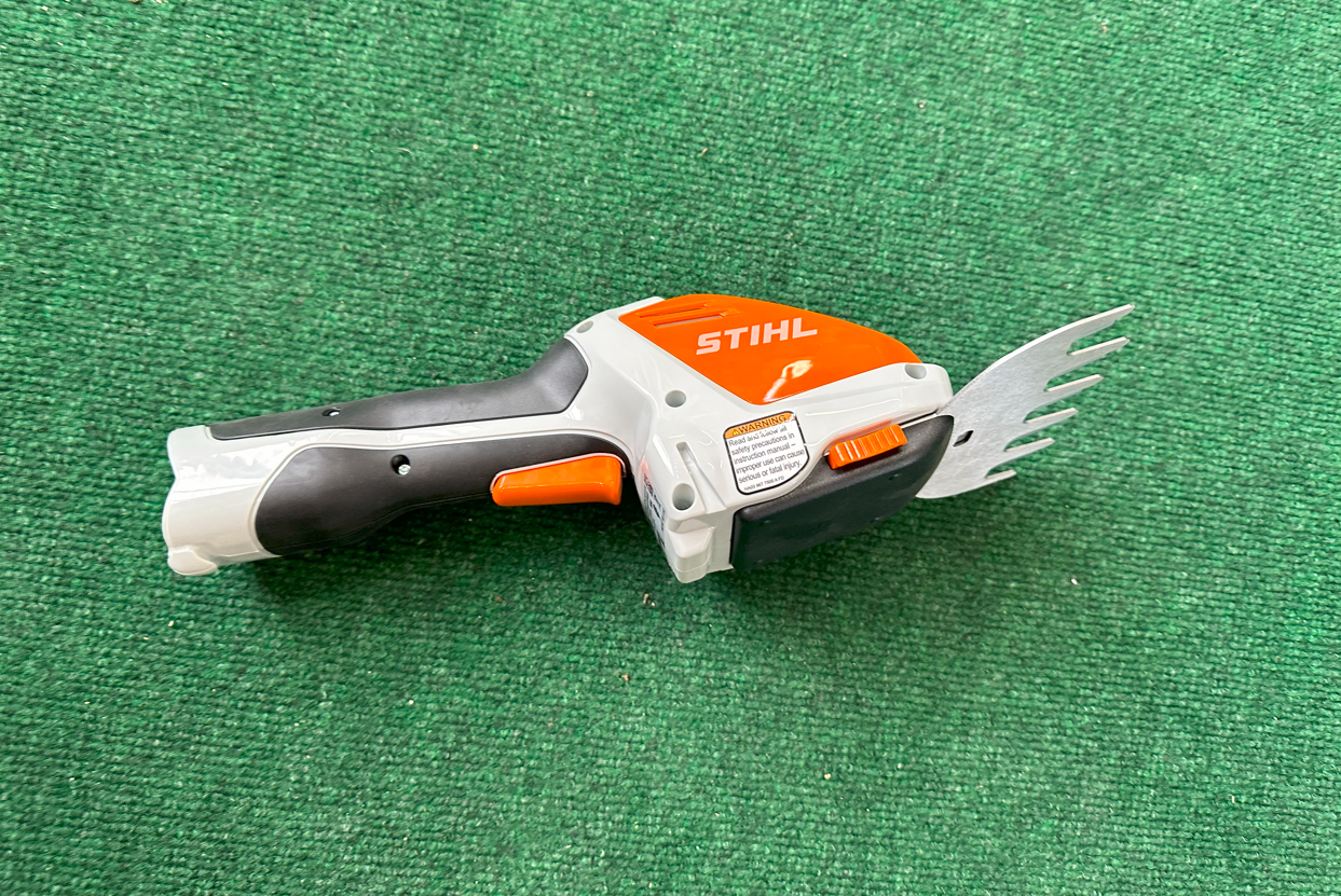 Stihl HSA 26 w/ AS 2 Battery & AL 1 Charger in Calmar, Iowa