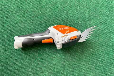 Stihl HSA 26 w/ AS 2 Battery & AL 1 Charger in Calmar, Iowa
