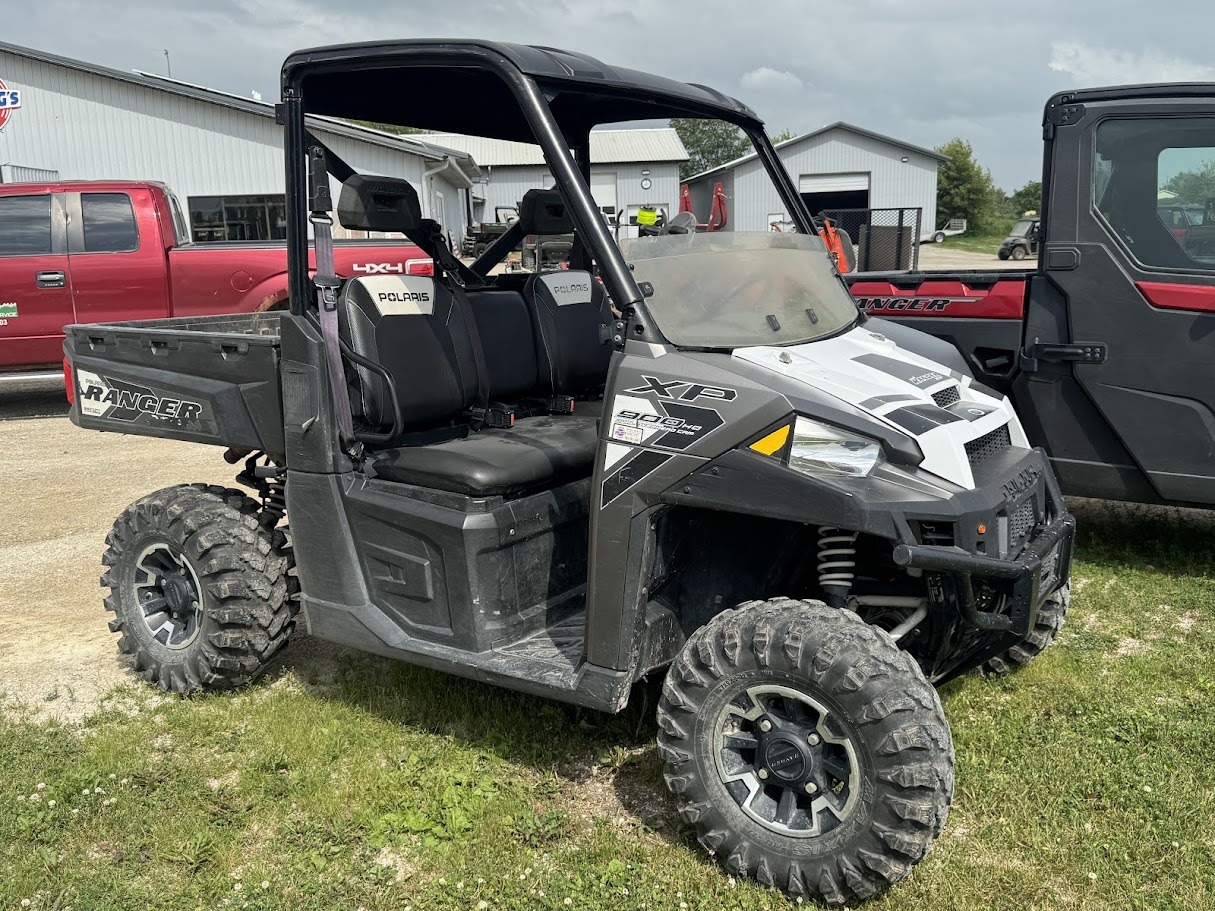 2016 Polaris Ranger XP 900 EPS in Calmar, Iowa