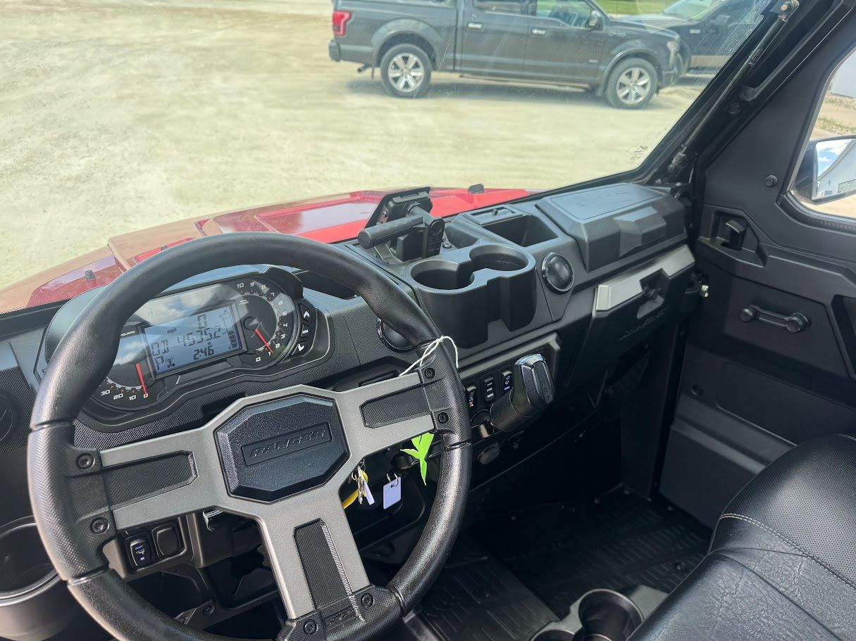 2025 Polaris Ranger XP 1000 NorthStar Edition Premium With Fixed Windshield in Calmar, Iowa - Photo 5