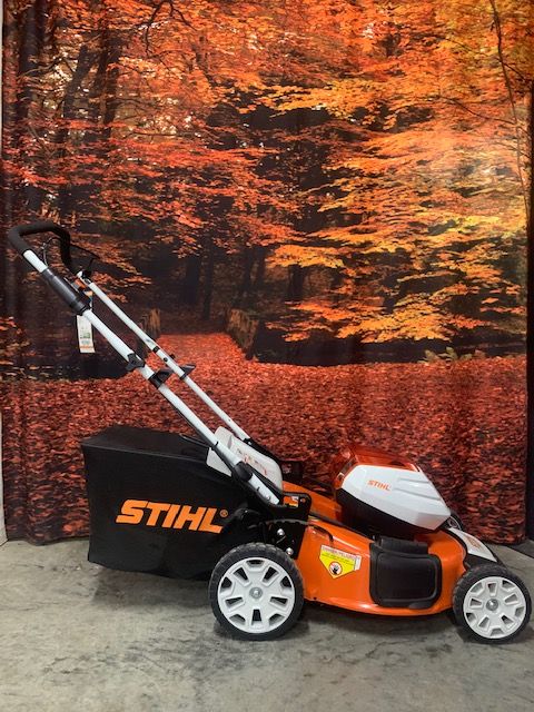Stihl RMA 510 V 21 in. Self-Propel w/ AP 300 S & AL 301 in Calmar, Iowa - Photo 4