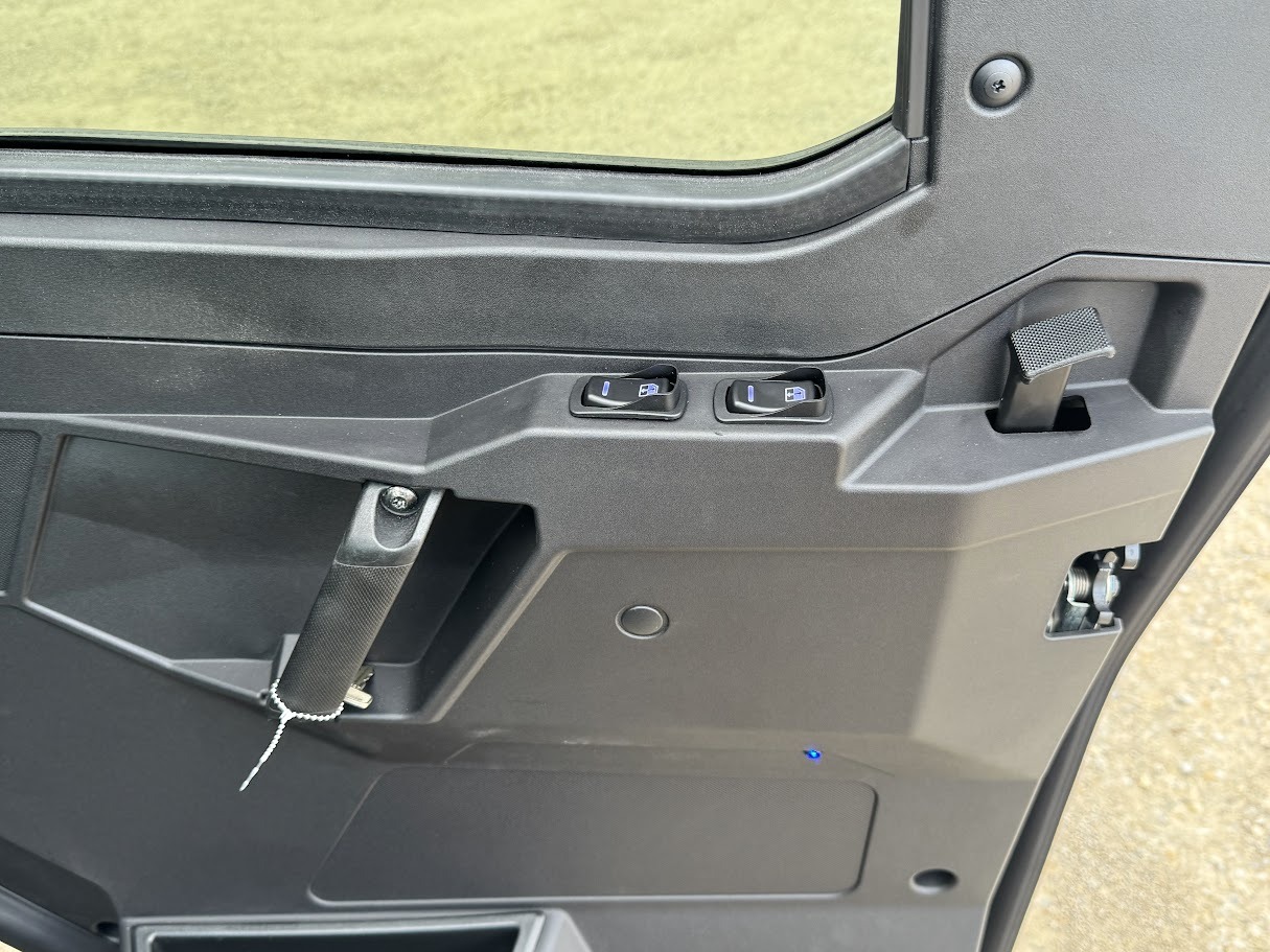 2027 Polaris Ranger Crew XP 1000 NorthStar Ultimate 3