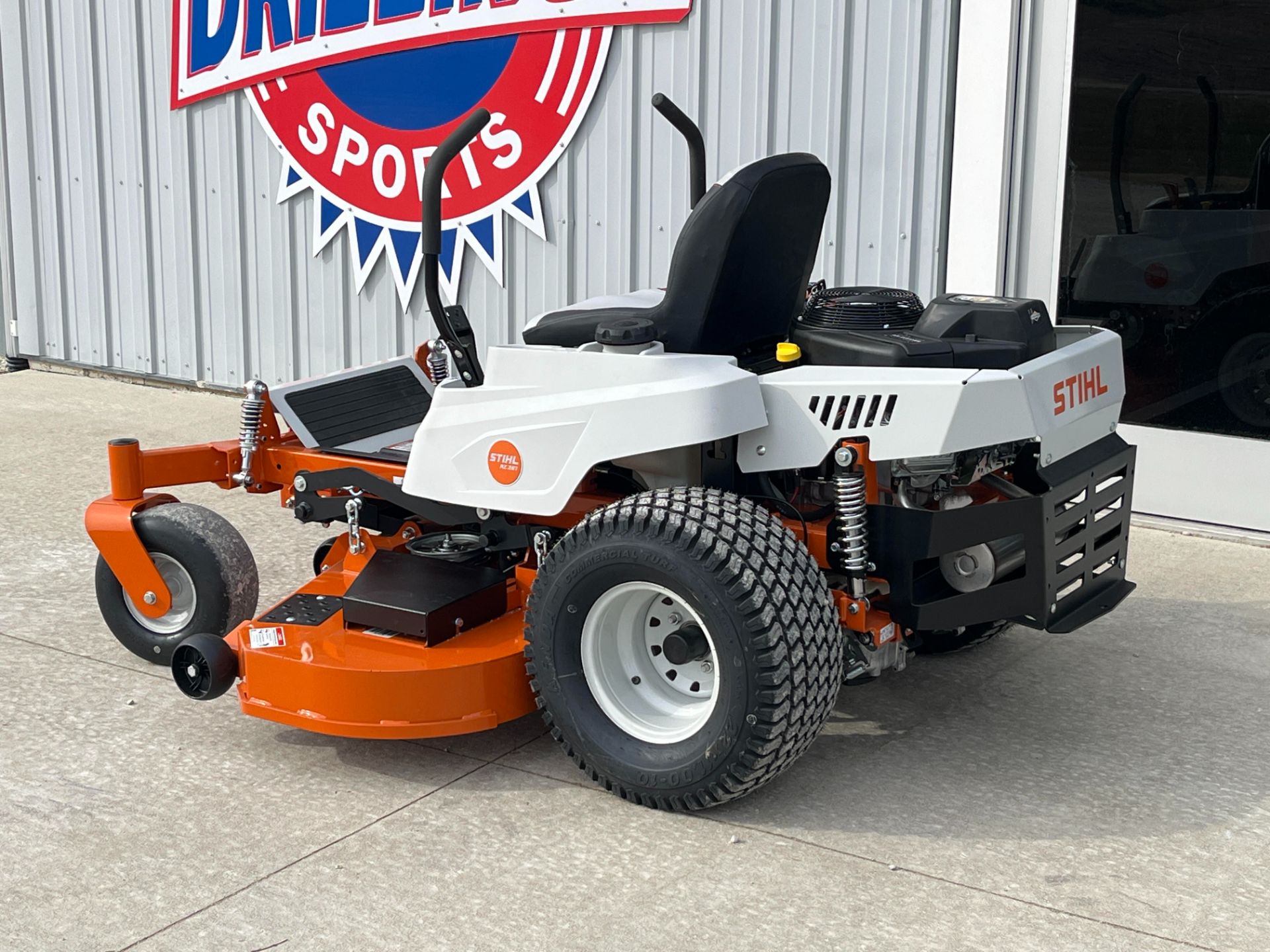 2024 Stihl RZ 261 61 in. Briggs & Stratton 25 hp in Calmar, Iowa - Photo 2