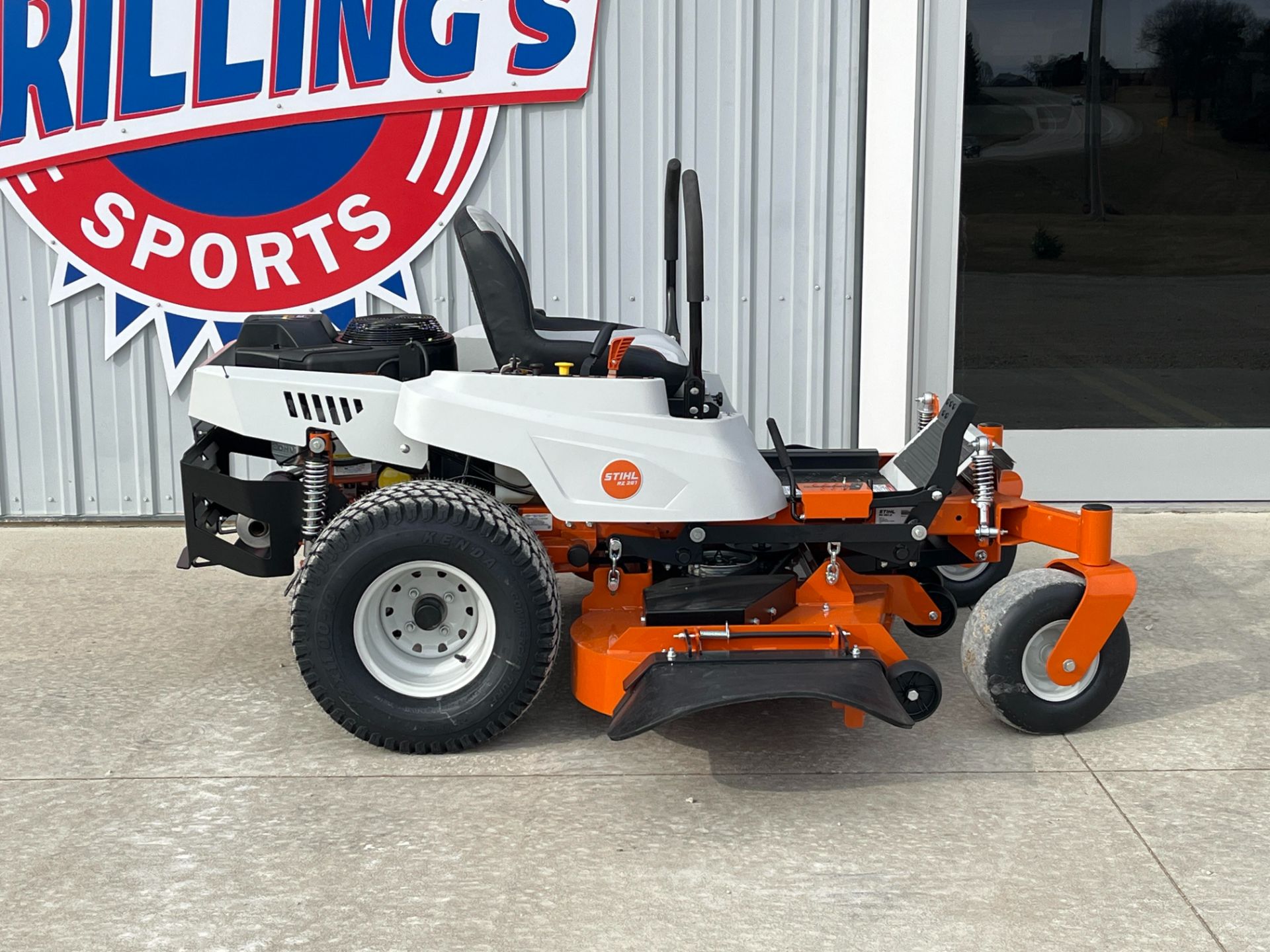 2024 Stihl RZ 261 61 in. Briggs & Stratton 25 hp in Calmar, Iowa - Photo 3