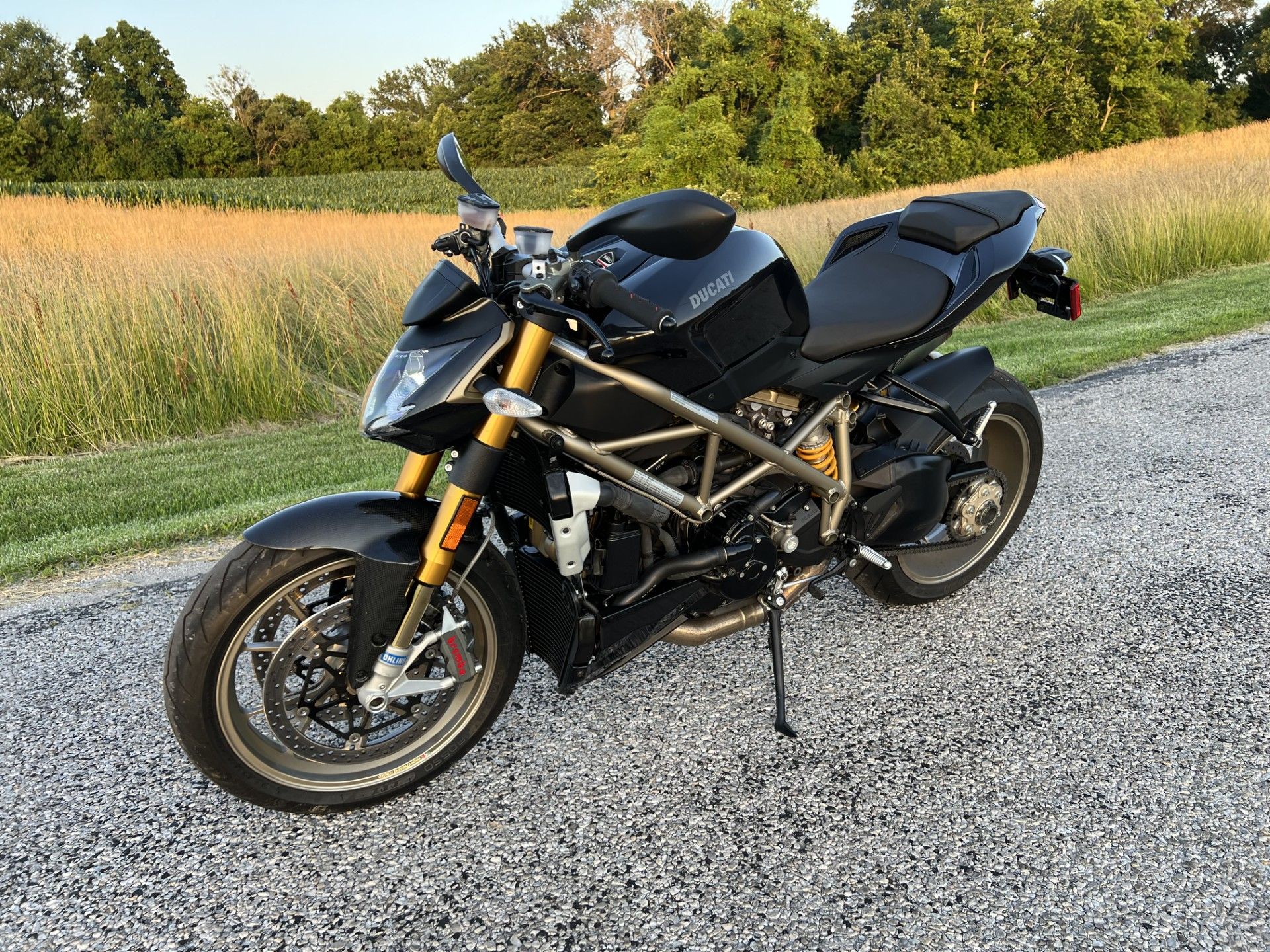 ST Toyota Land Cruiser 100 (J100) Front Shock Absorber with