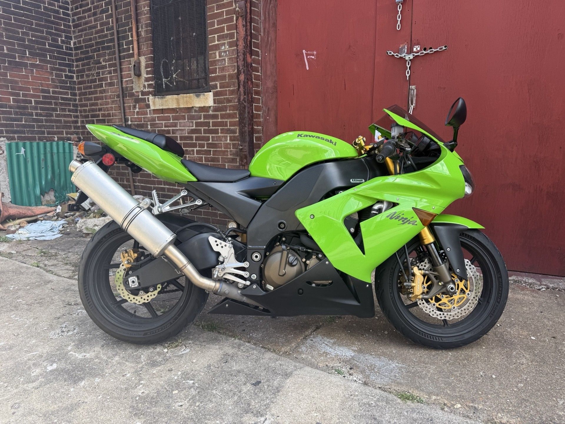 Model Details | Moto Europa
