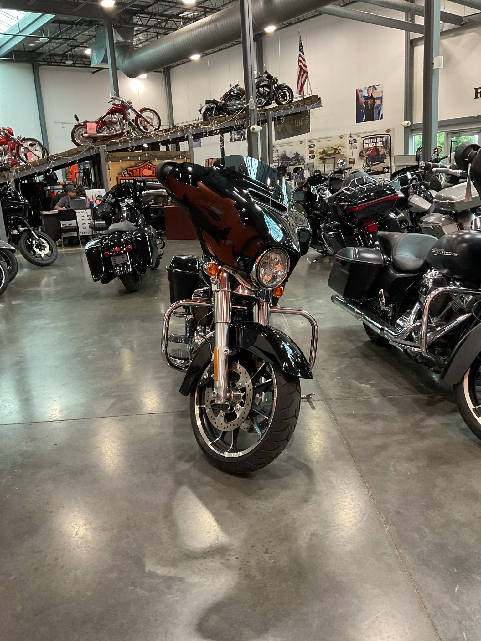 2023 Harley-Davidson Street Glide® 1