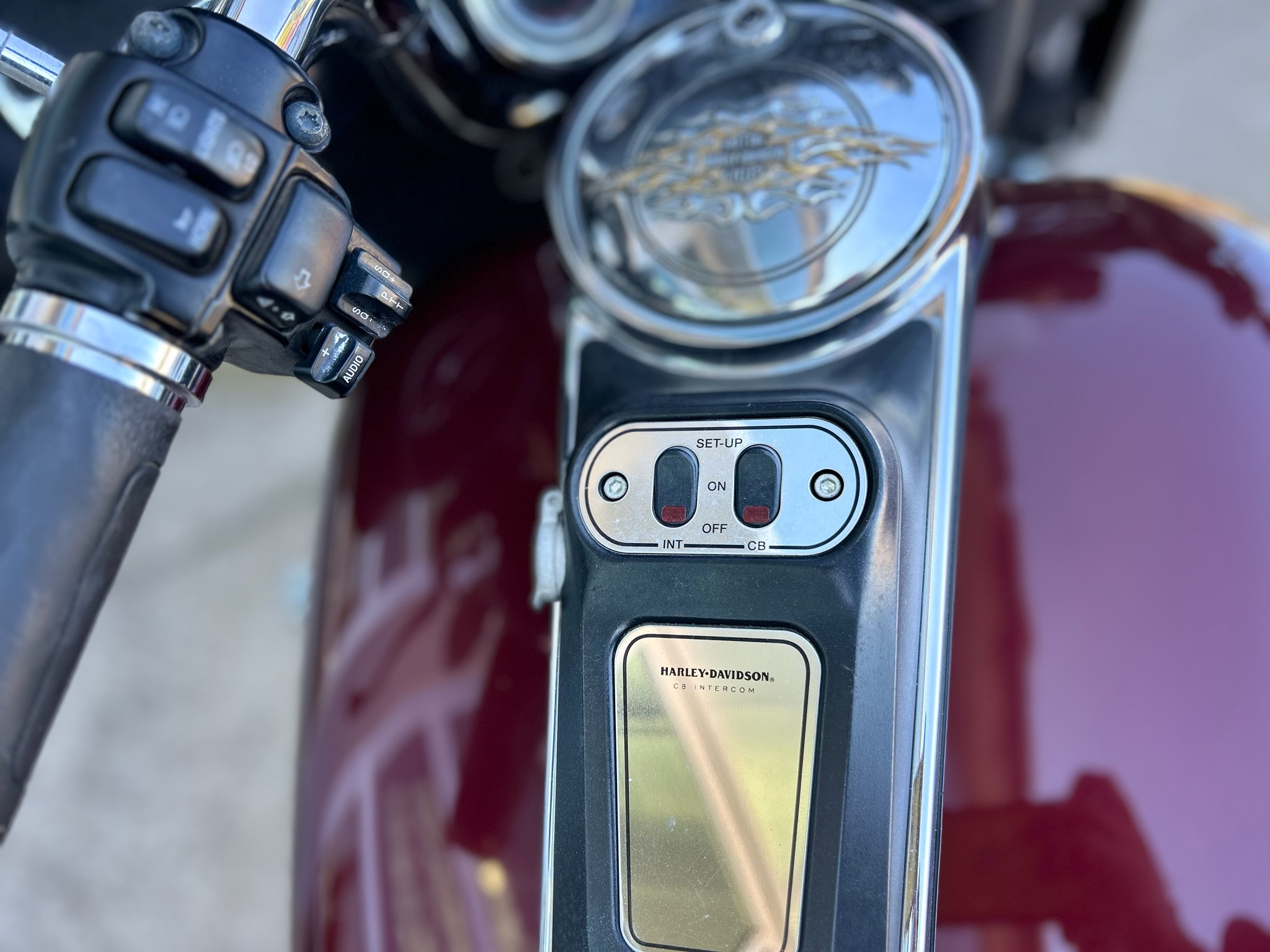 2002 Harley-Davidson FLHTCUI Ultra Classic® Electra Glide® 12