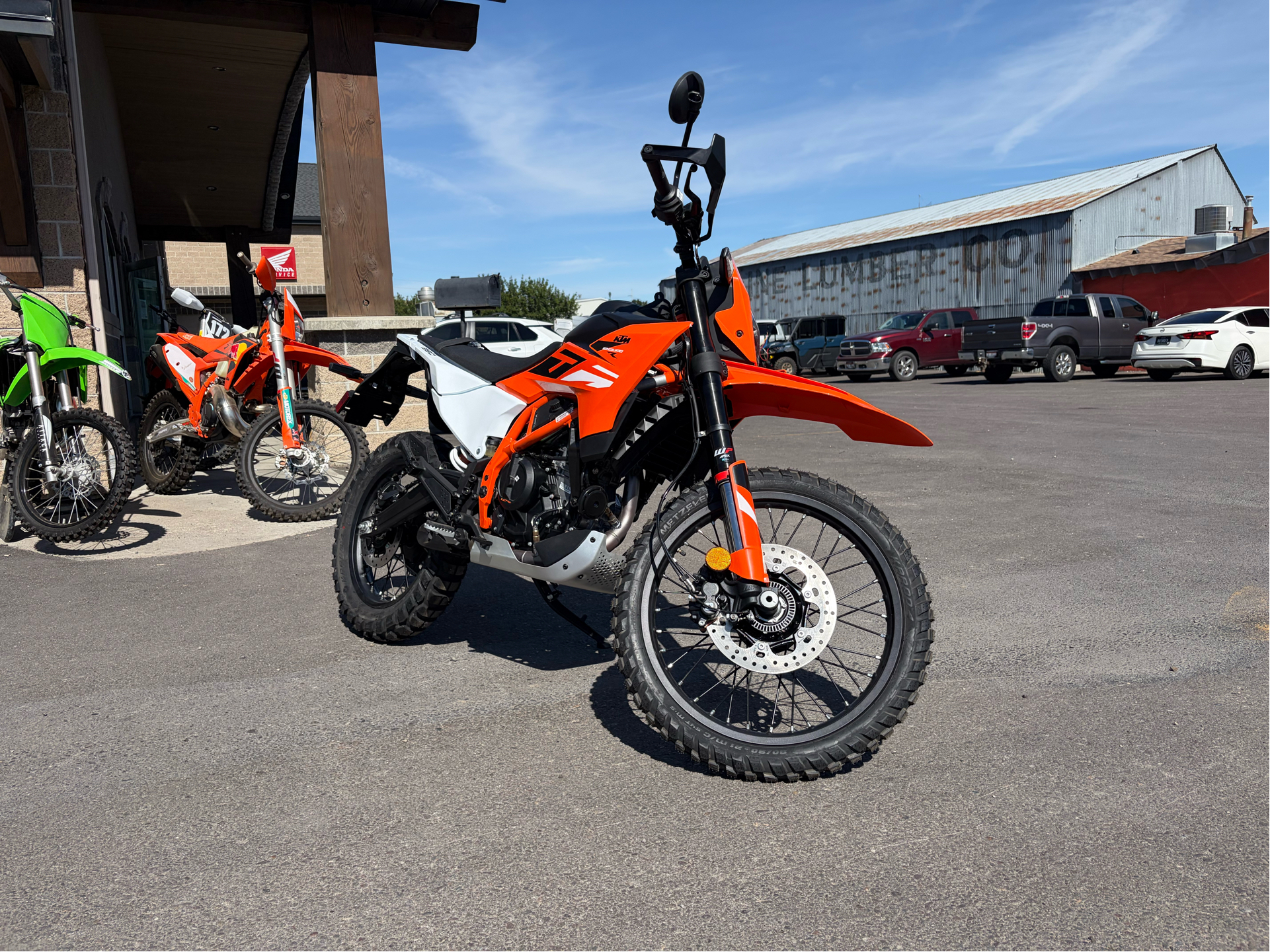 2026 KTM 390 SMC-R 3