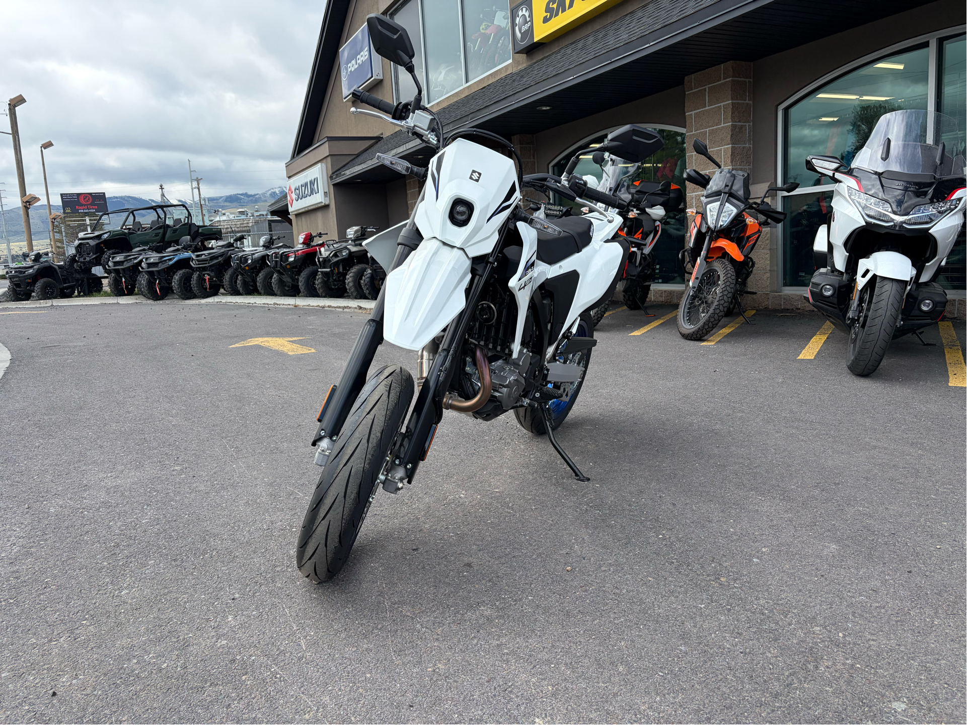 2025 Suzuki DR-Z400SMM5 2