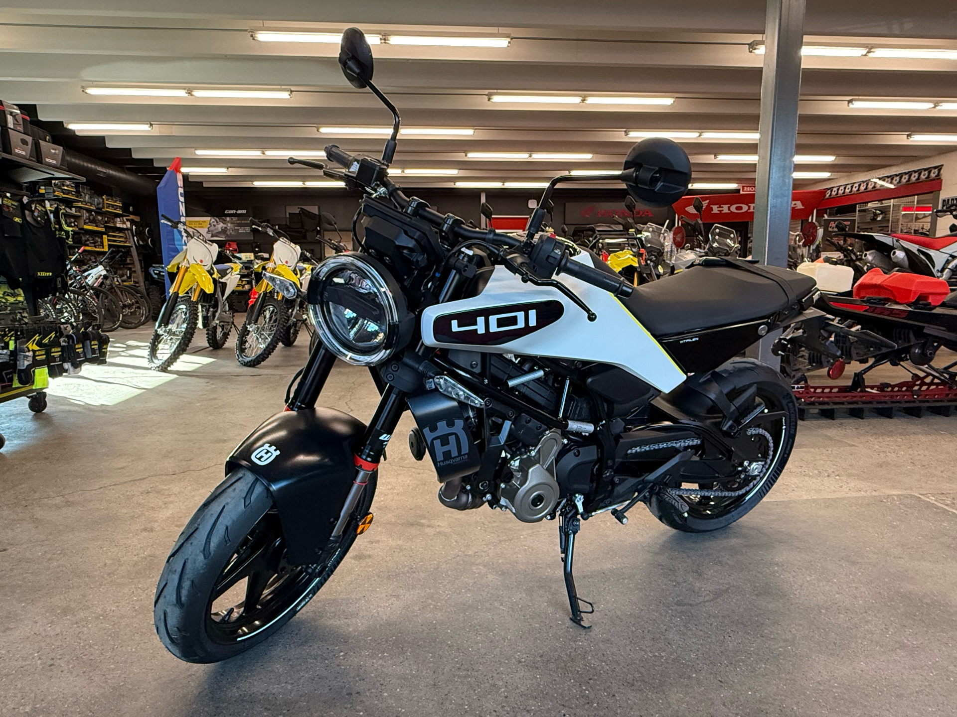 2024 Vitpilen 401