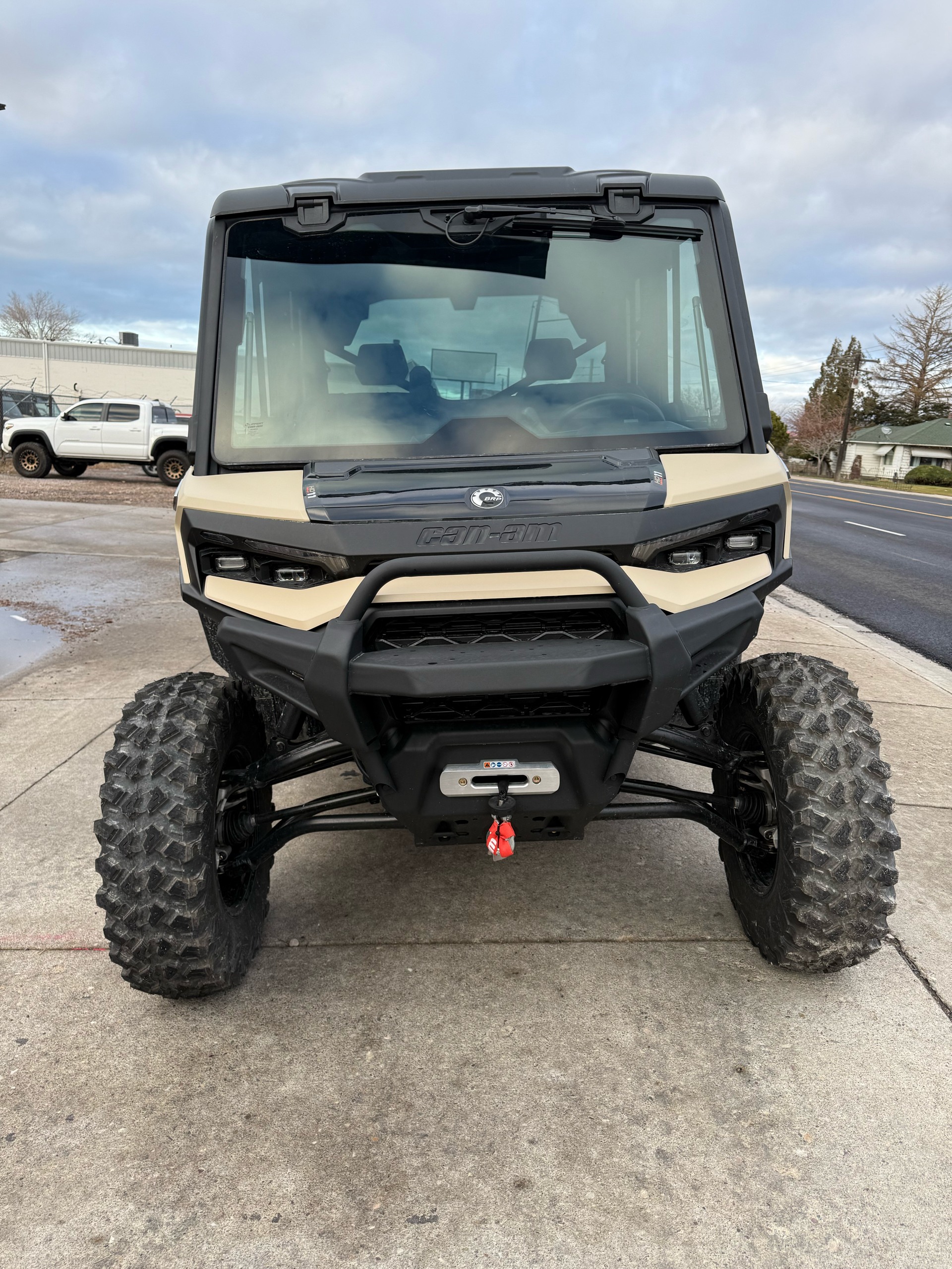 2026 Can-Am™ Defender Limited Max HD 11 2