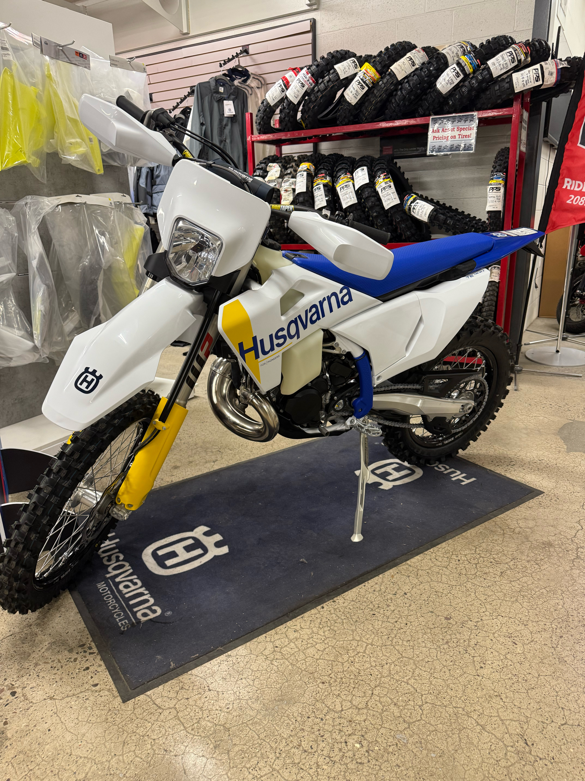 2027 TE 300
