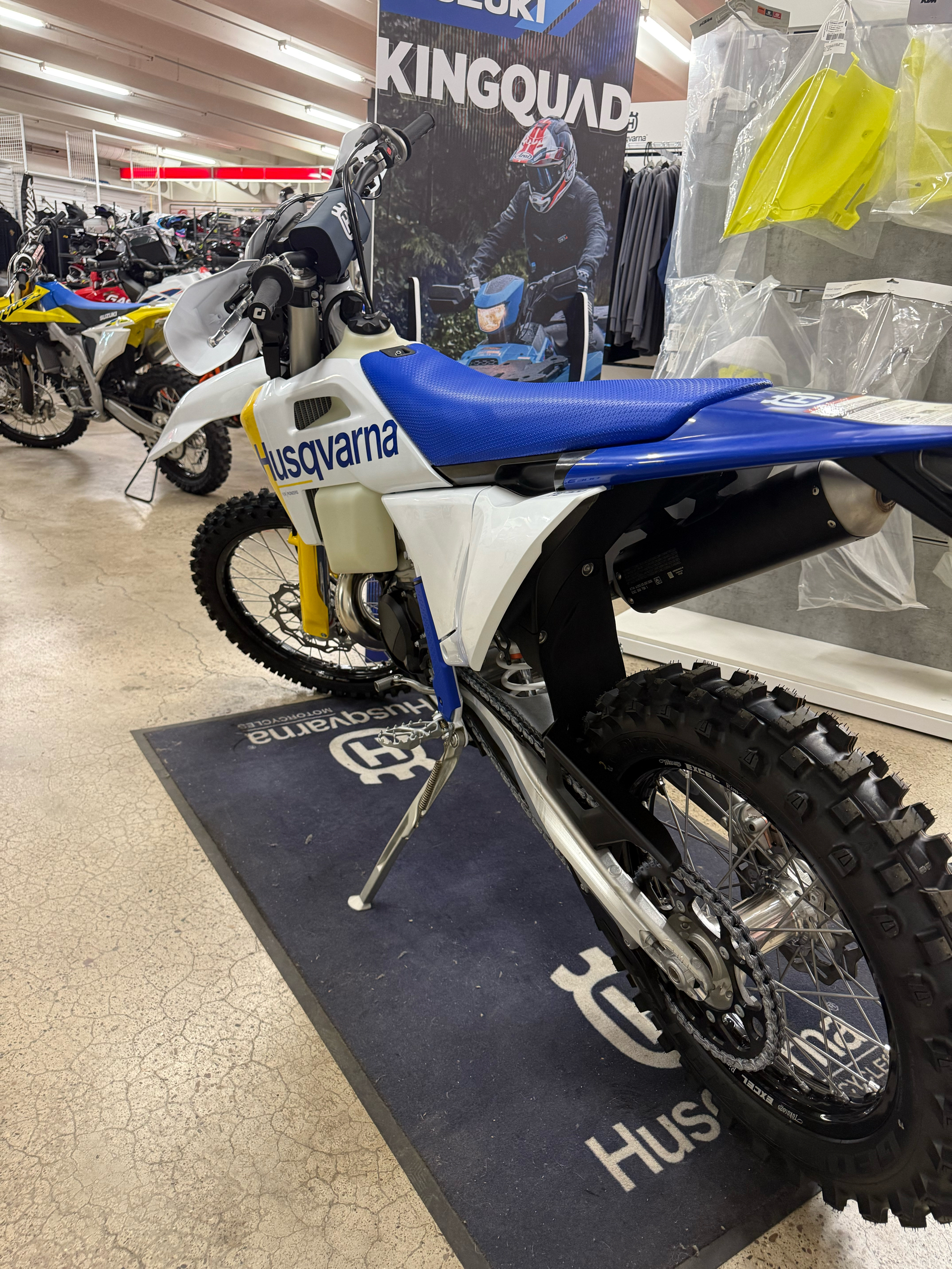 2027 Husqvarna TE 300 3