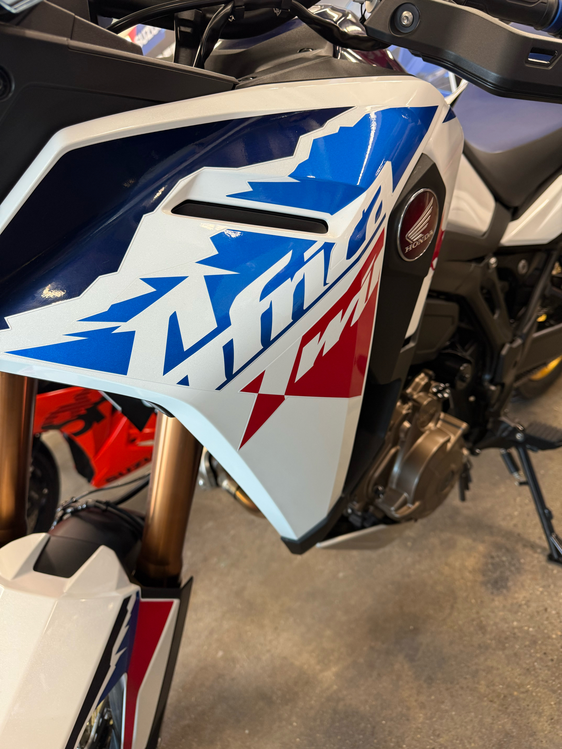 2026 Honda Africa Twin DCT 3