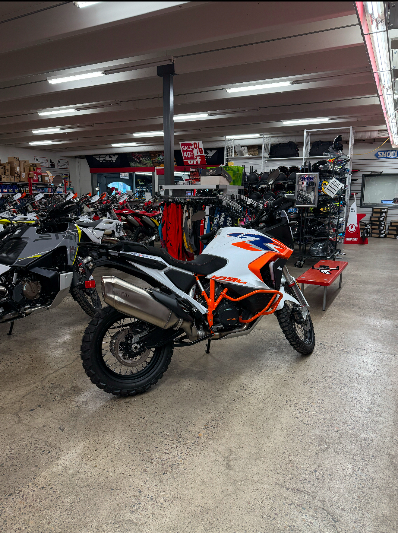 2024 KTM 1290 Super Adventure R 4