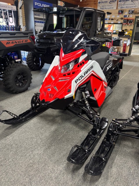 2027 Polaris 850 Switchback XC 146 Indy Red 1.6 7S ES
