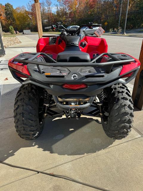 2025 Can-Am Outlander 700 in Vernon, Connecticut - Photo 4