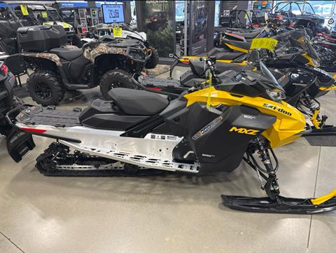 New 2025 Ski-Doo MXZ Sport 137 600 EFI ES RipSaw 1.25 Neo Yellow