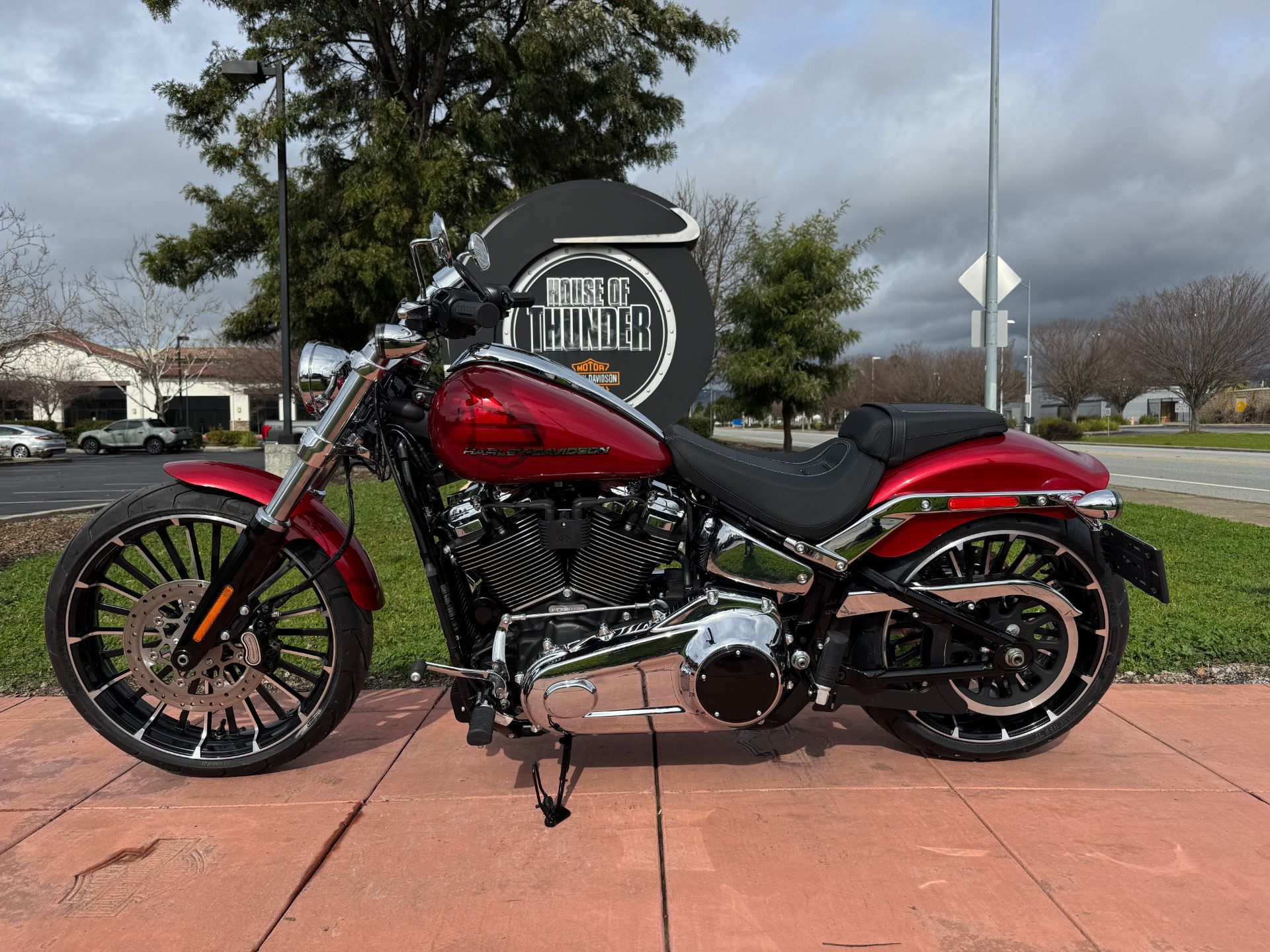 Harga Harley Dyna Street Bob Bobber Harley Davidson Street Bob