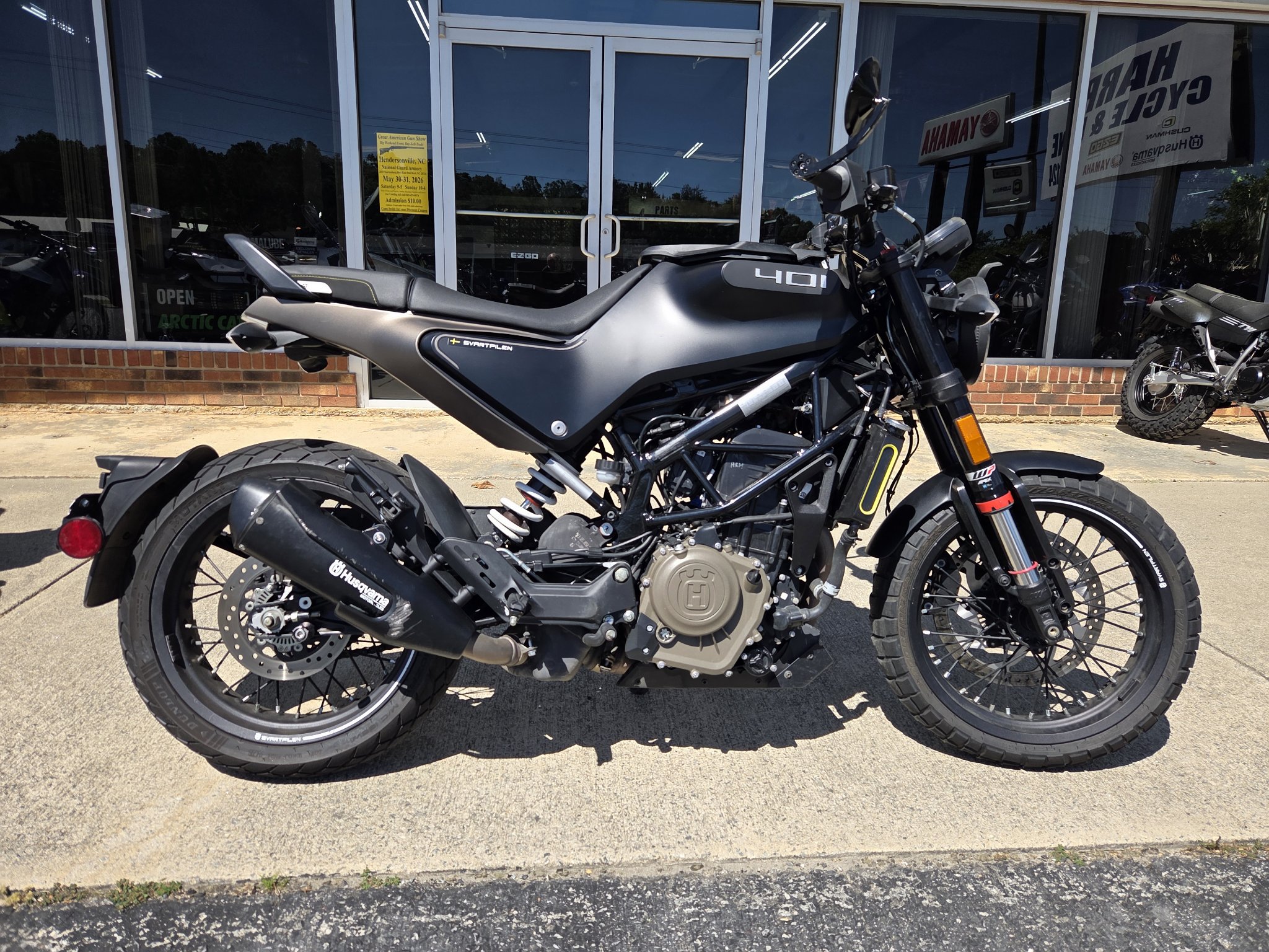 2022 Husqvarna Svartpilen 401