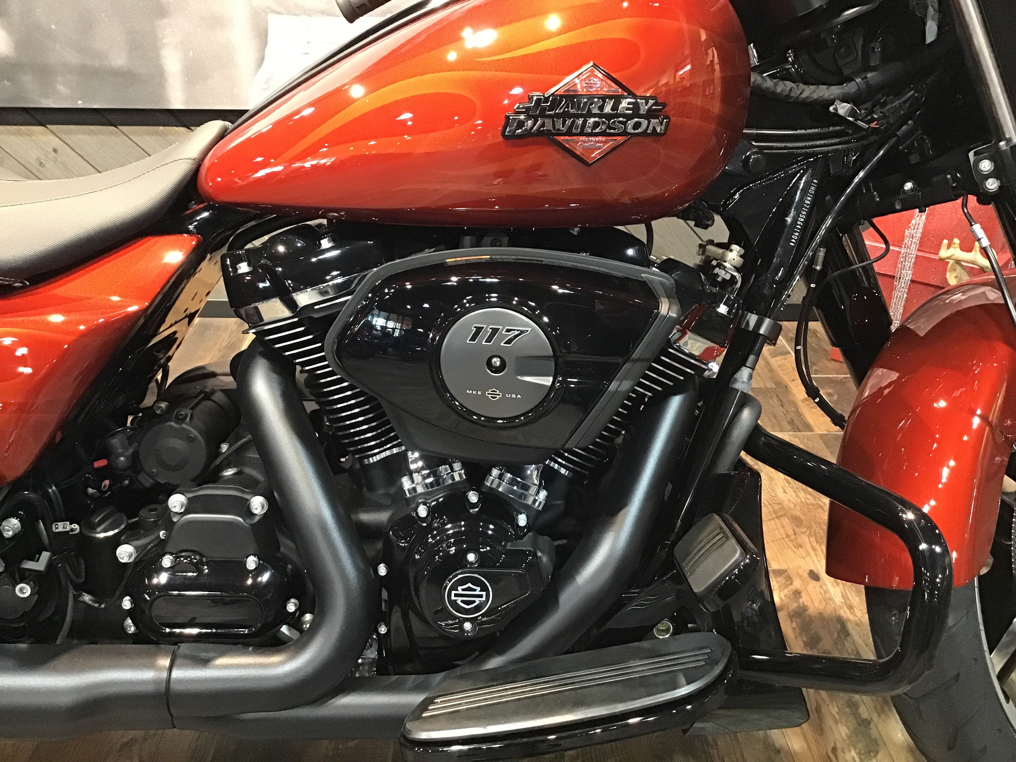 2025 Harley-Davidson Street Glide® 6