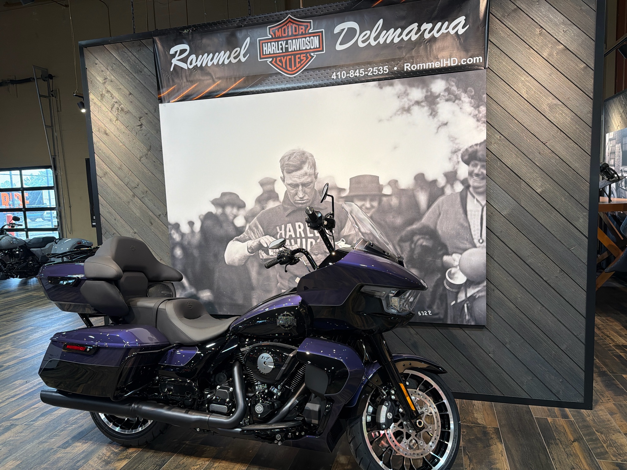 New 2026 Harley-Davidson Road Glide® Limited Motorcycle - Specs
