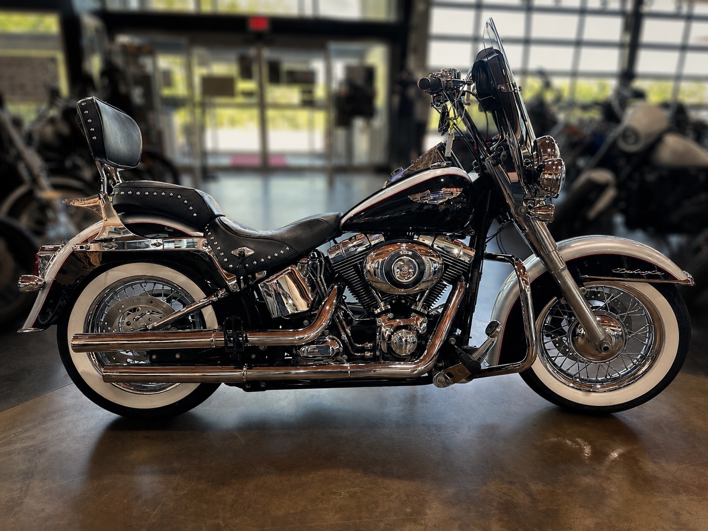 Used 2015 Harley-Davidson Softail® Deluxe Motorcycle - Specs
