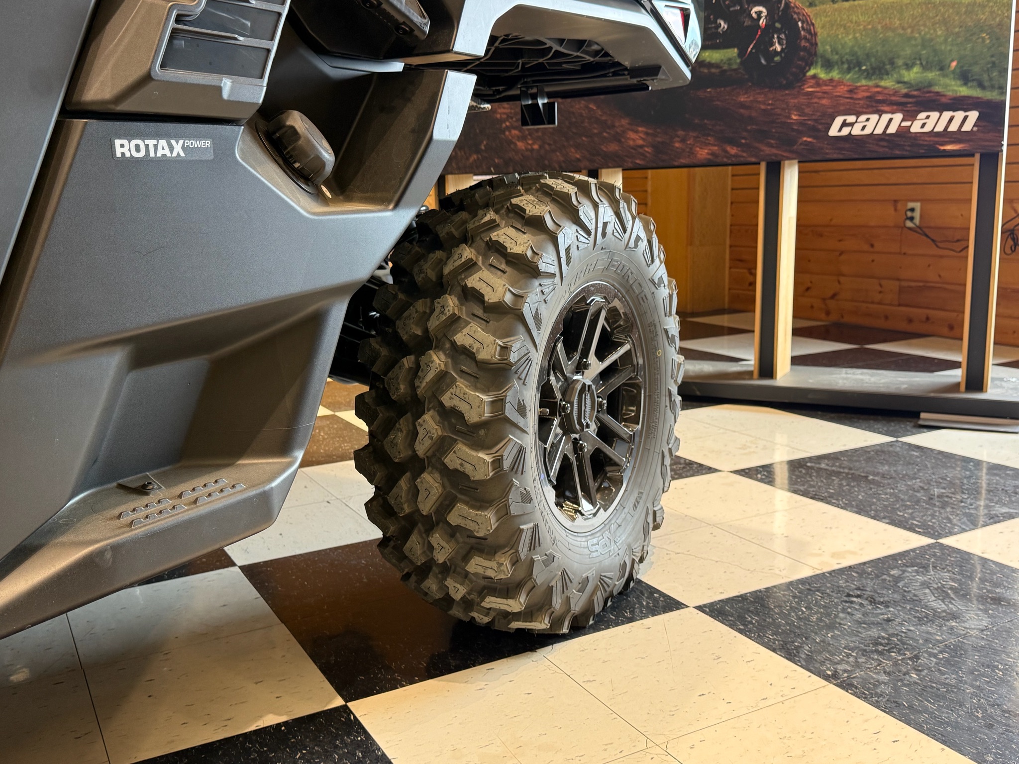 2026 Can-Am™ Defender MAX Limited HD11 11