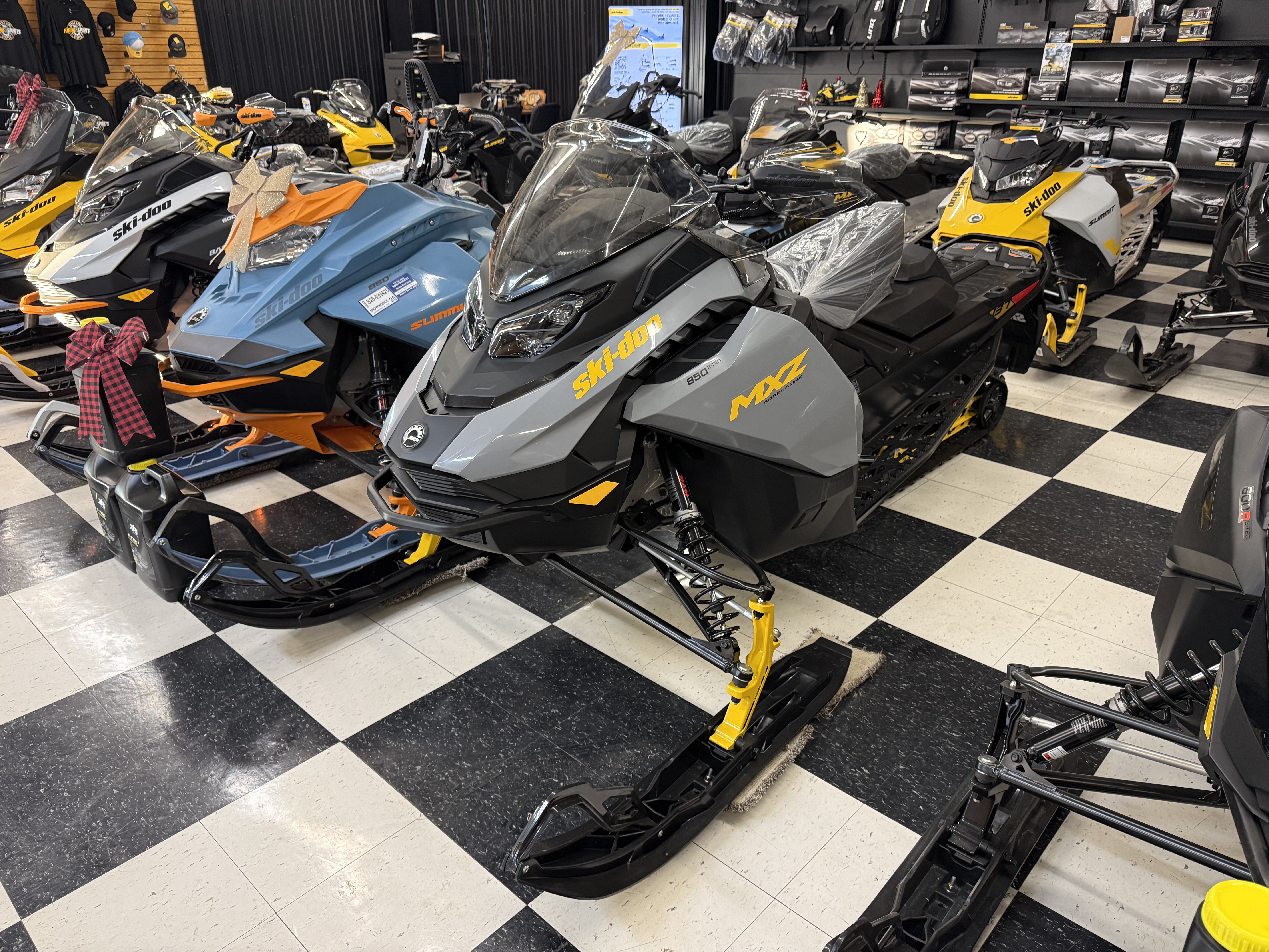 2026 Ski-Doo MXZ Adrenaline 137 850 E-TEC ES Ripsaw 1.25 for sale 994703