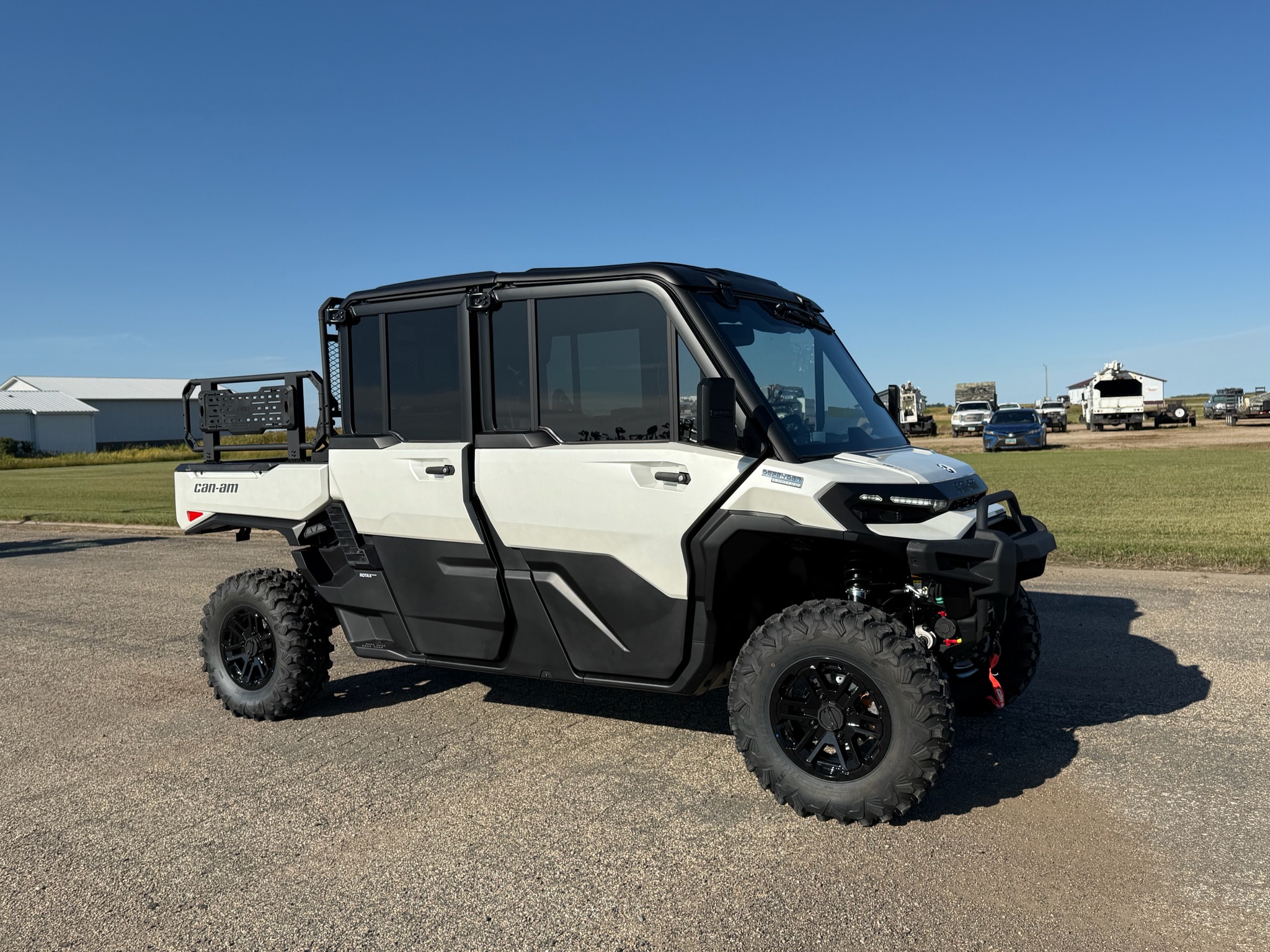 2027 Can-Am™ Defender XU MAX Limited HD11 8