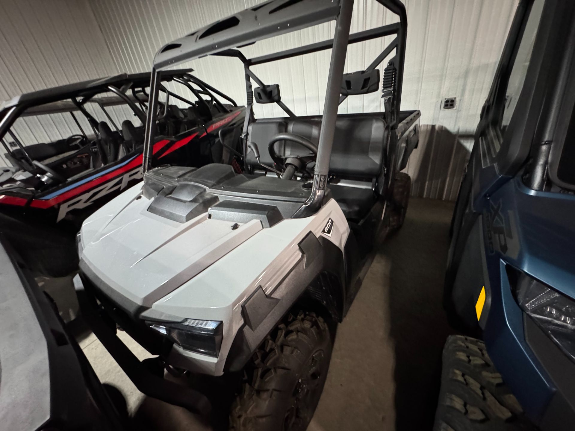 2024 Tracker Off Road photo 3