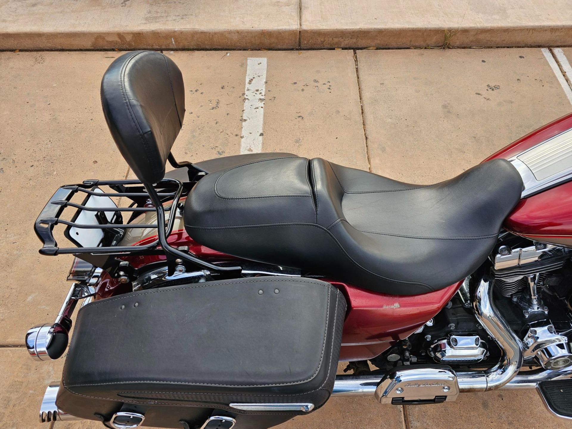 2009 Harley-Davidson Road King® Classic in Washington, Utah - Photo 10