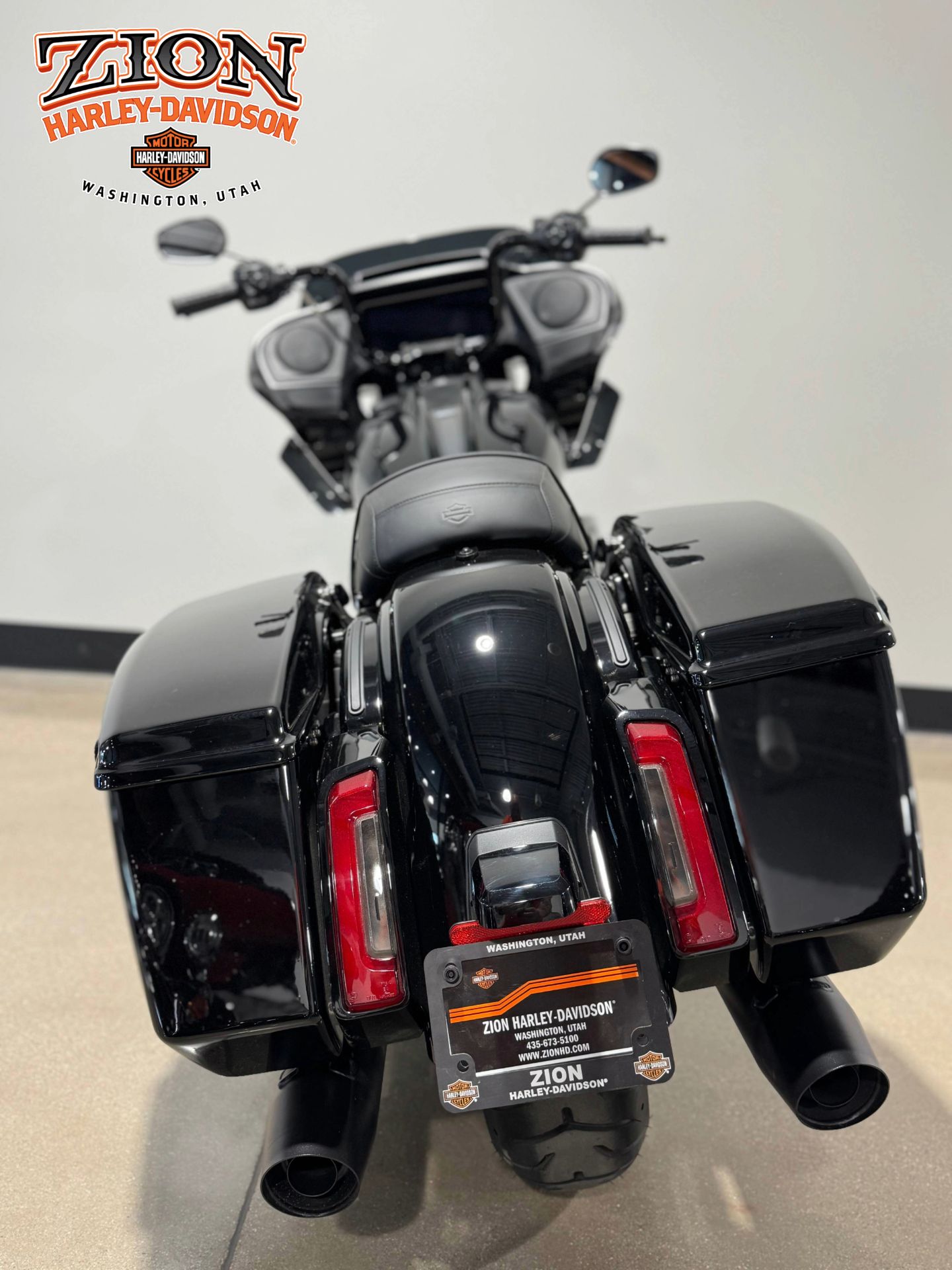 2025 Harley-Davidson Road Glide® in Washington, Utah - Photo 6