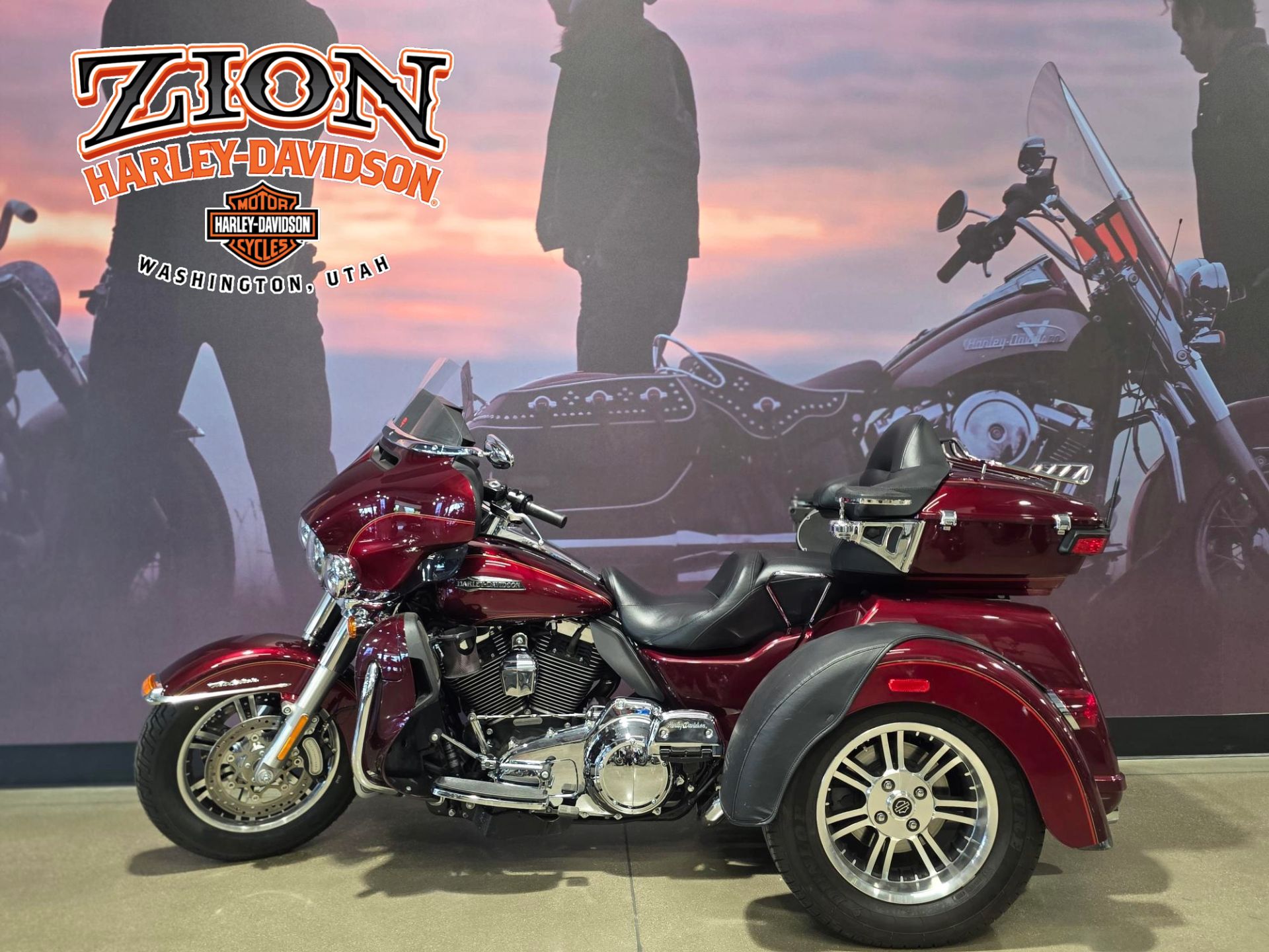 2016 Harley-Davidson Tri Glide® Ultra in Washington, Utah - Photo 2