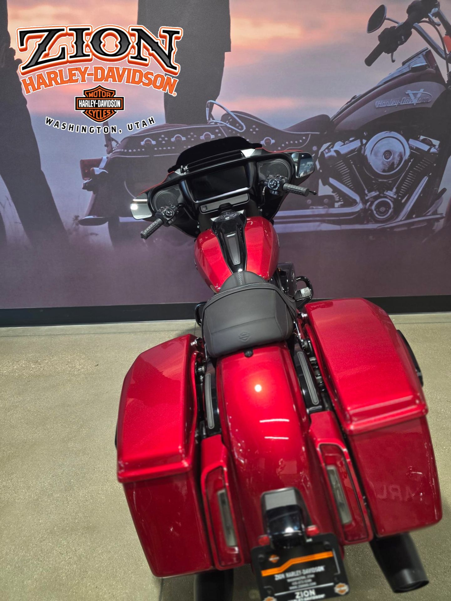 2025 Harley-Davidson Street Glide® in Washington, Utah - Photo 5