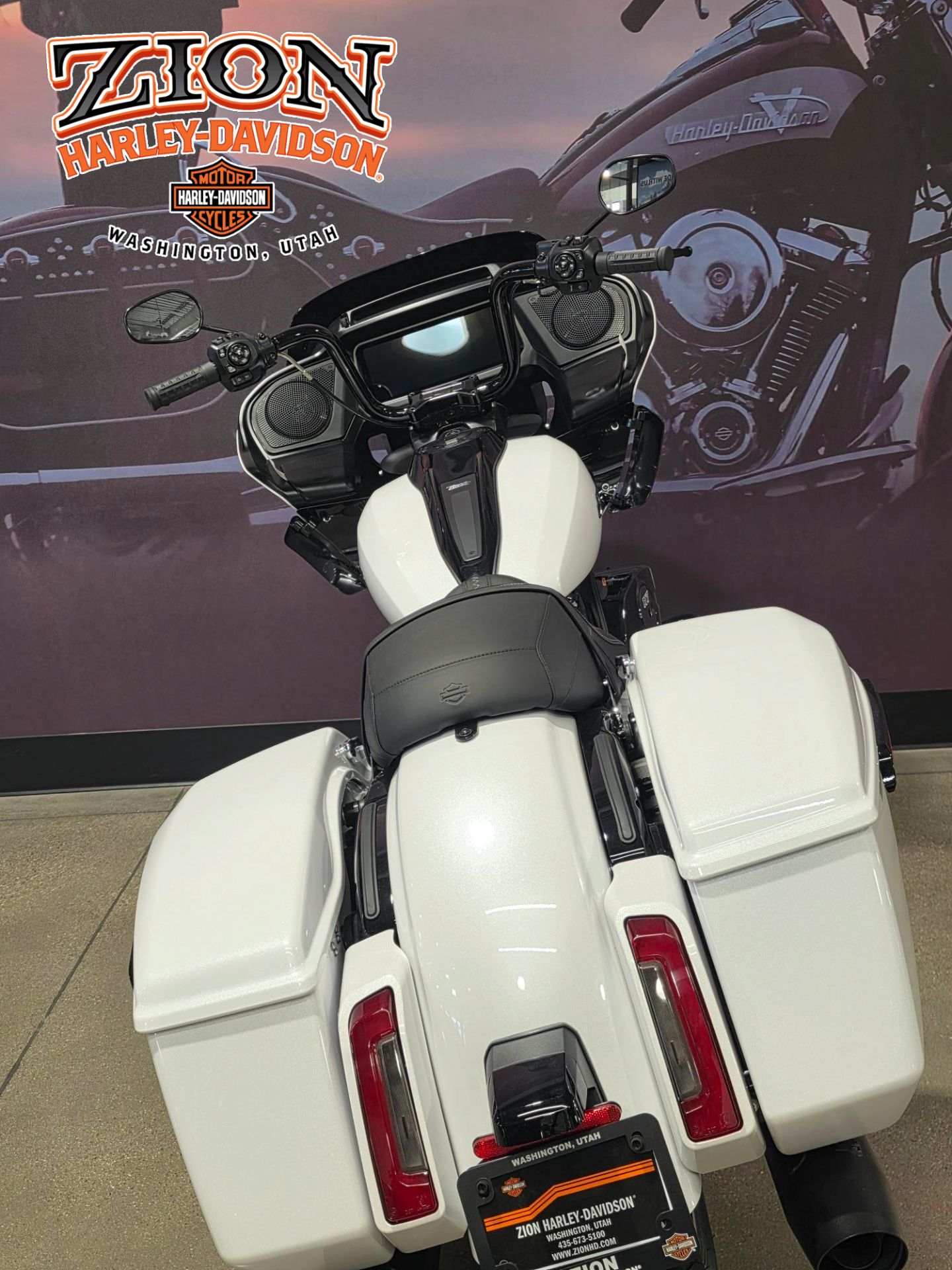 2025 Harley-Davidson Road Glide® in Washington, Utah - Photo 5