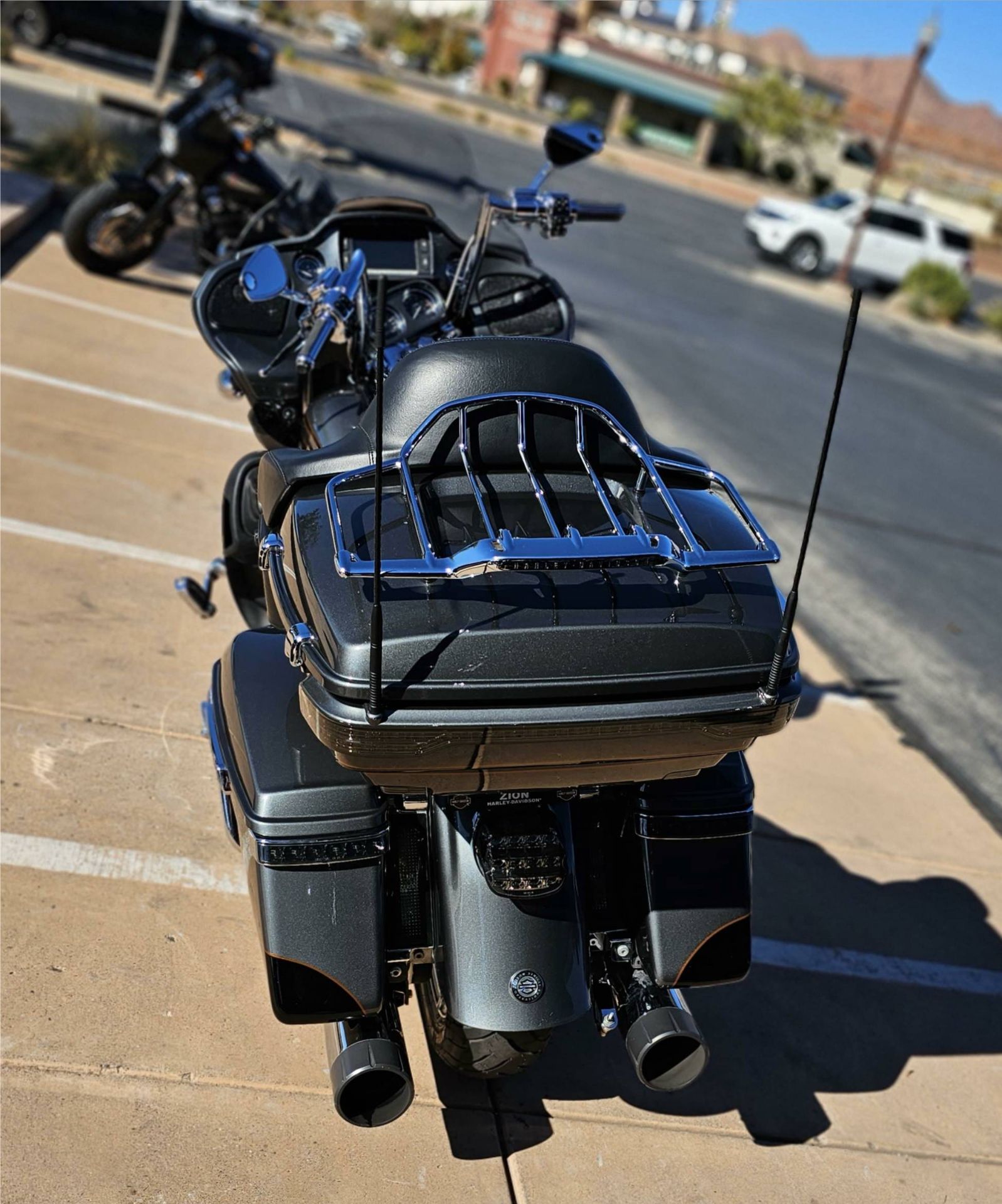 2016 Harley-Davidson CVO™ Road Glide™ Ultra in Washington, Utah - Photo 3