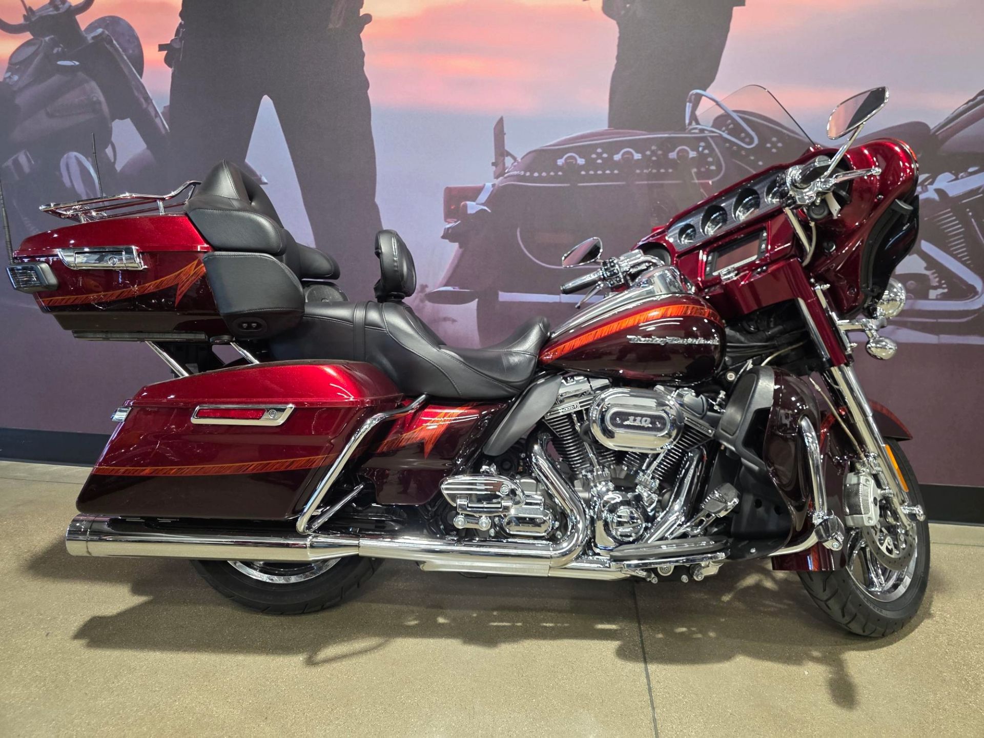2014 Harley-Davidson CVO™ Limited in Washington, Utah - Photo 1