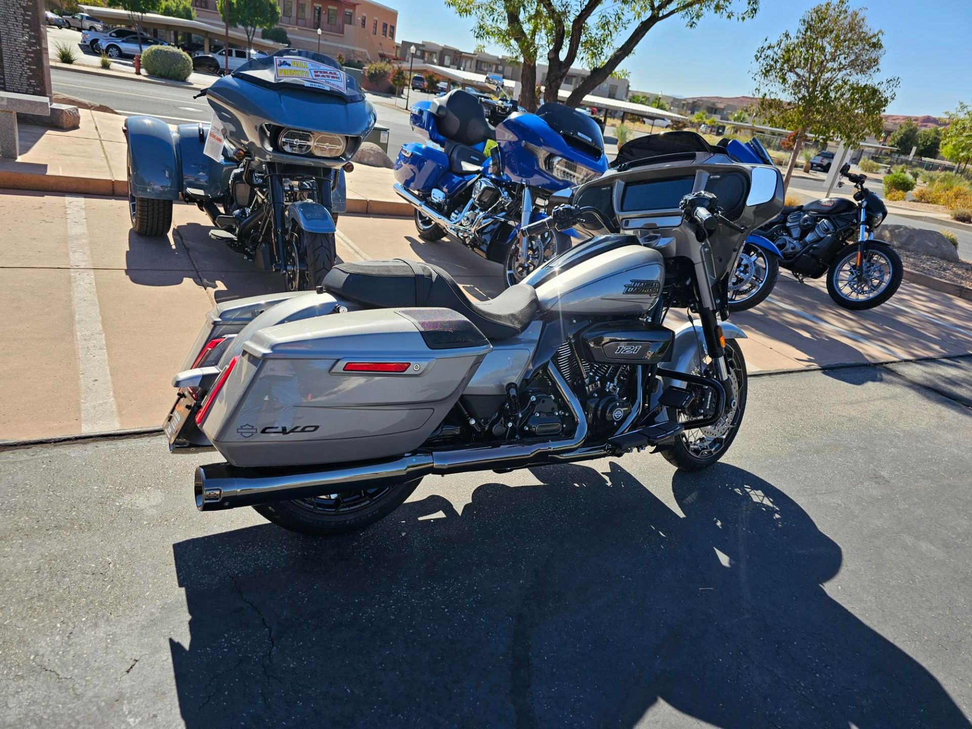 2023 Harley-Davidson CVO™ Street Glide® in Washington, Utah - Photo 2