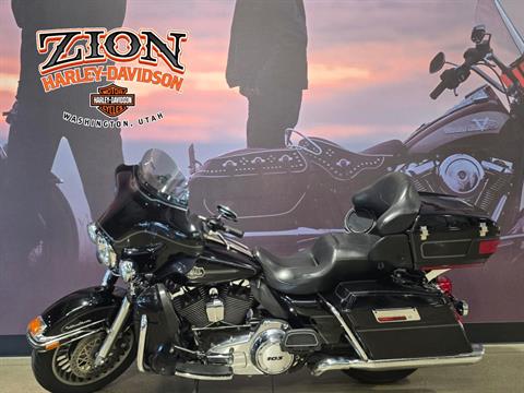 2013 Harley-Davidson Ultra Classic® Electra Glide® in Washington, Utah - Photo 2