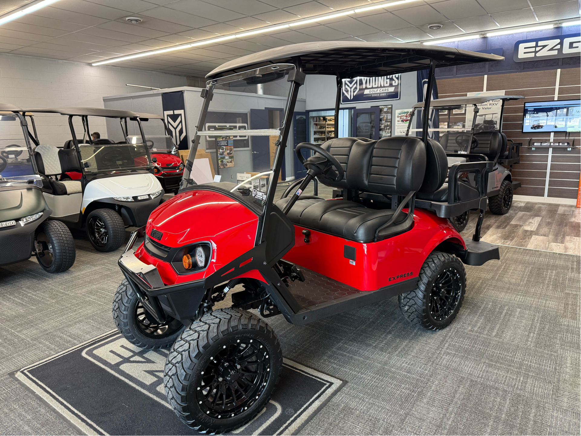 New 2026 E-Z-GO Express 4 Adventure 13.5 Gas, Dysart IA | Specs