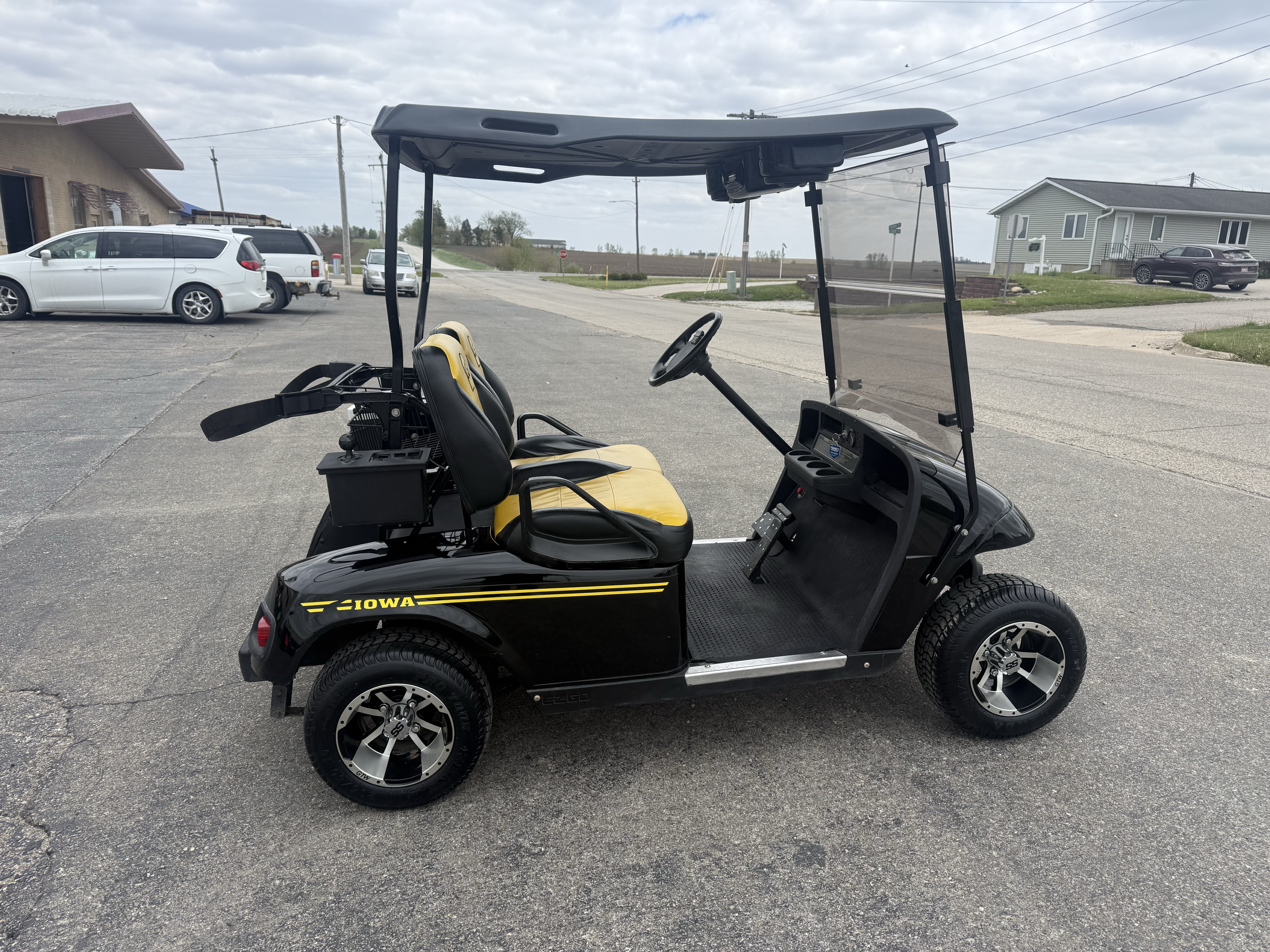2006 EZGO TXT photo 3