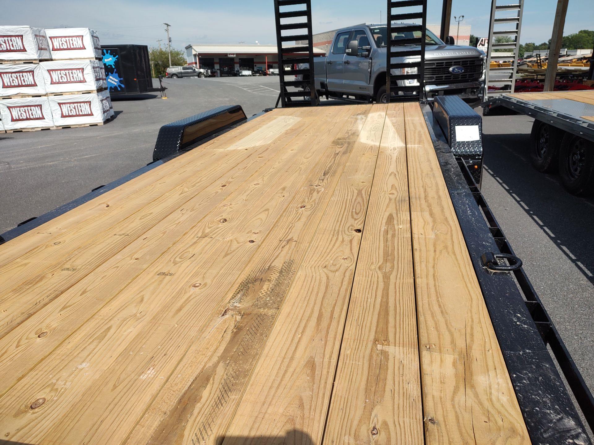 New 2025 Diamond C Trailers 20x82 HEQ Baseline Equipment Trailer 16K ...
