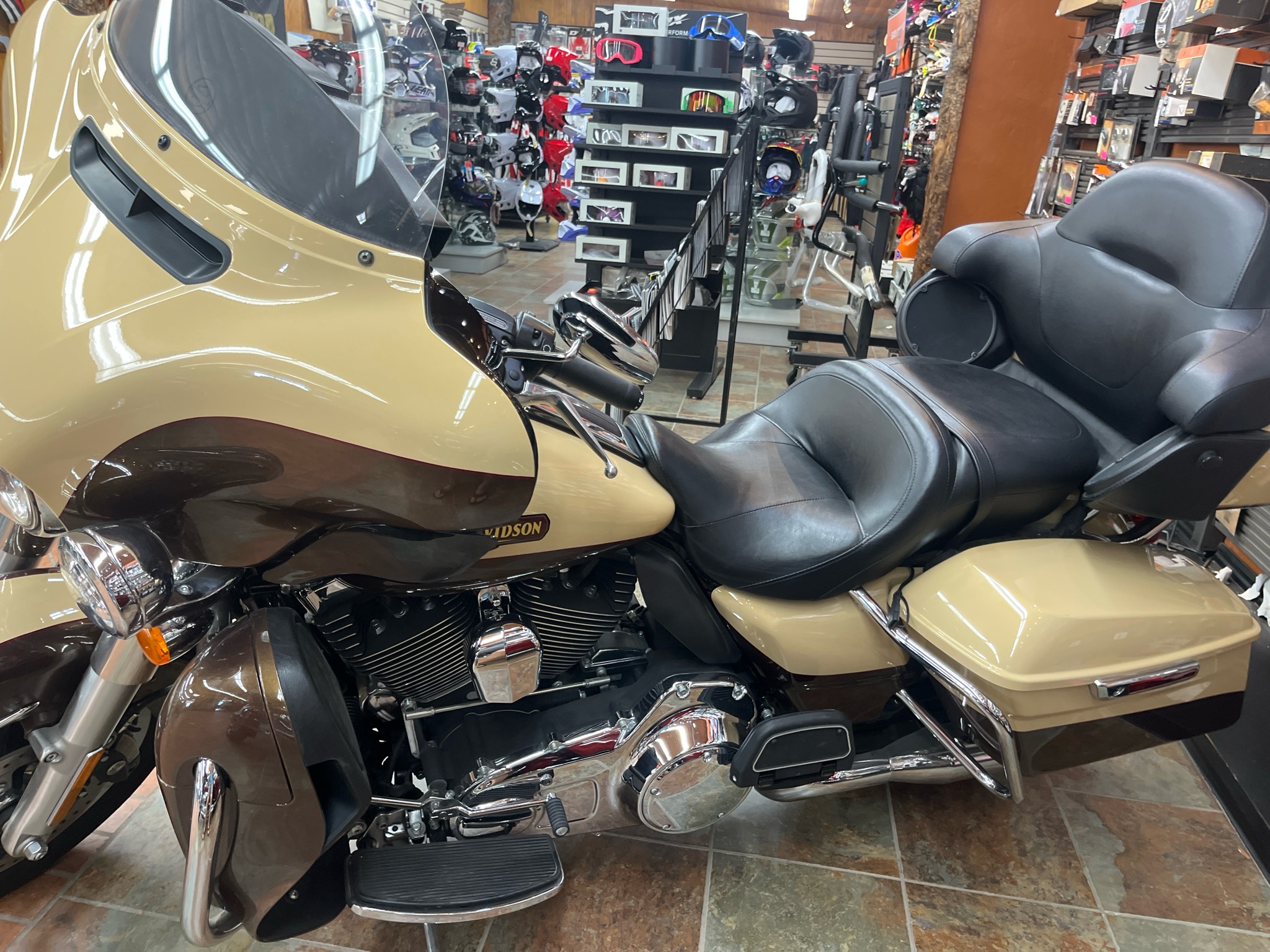 2014 Harley-Davidson Electra Glide® Ultra Classic® 3